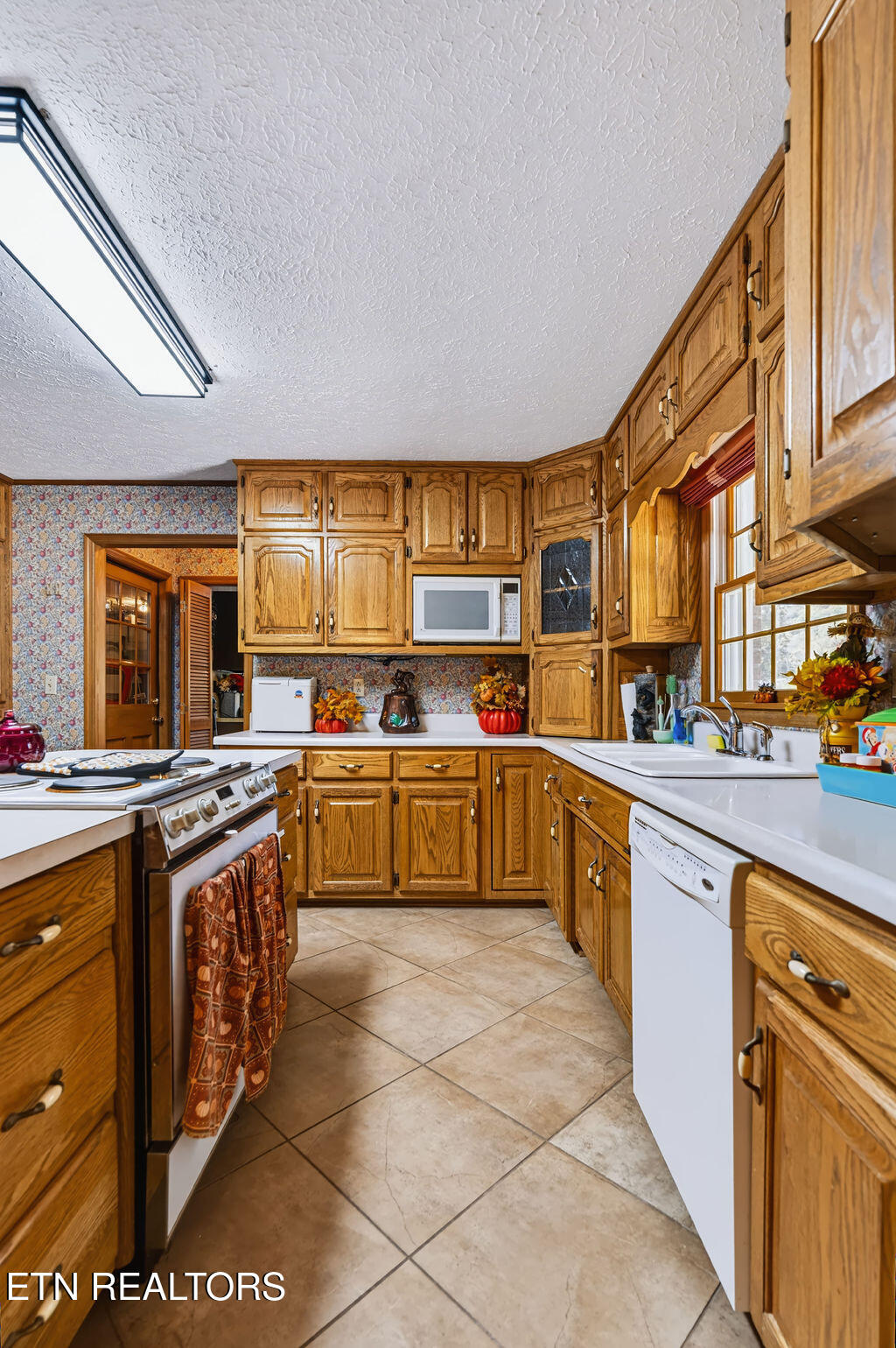 3114 Wearwood Drive Sevierville TN 37862