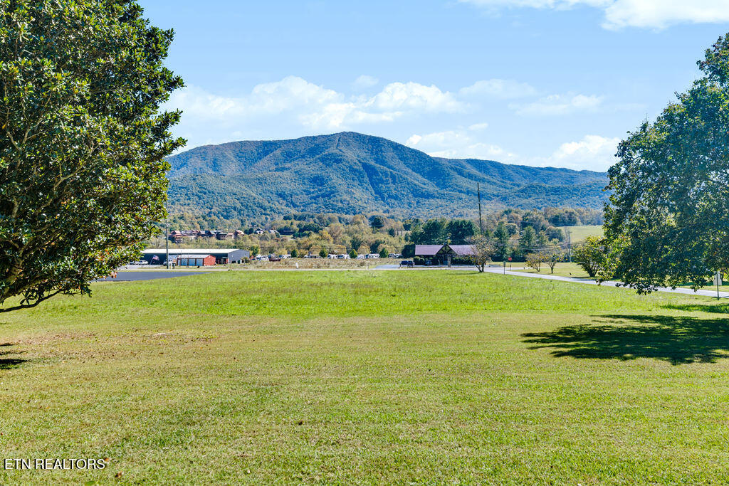3114 Wearwood Drive Sevierville TN 37862