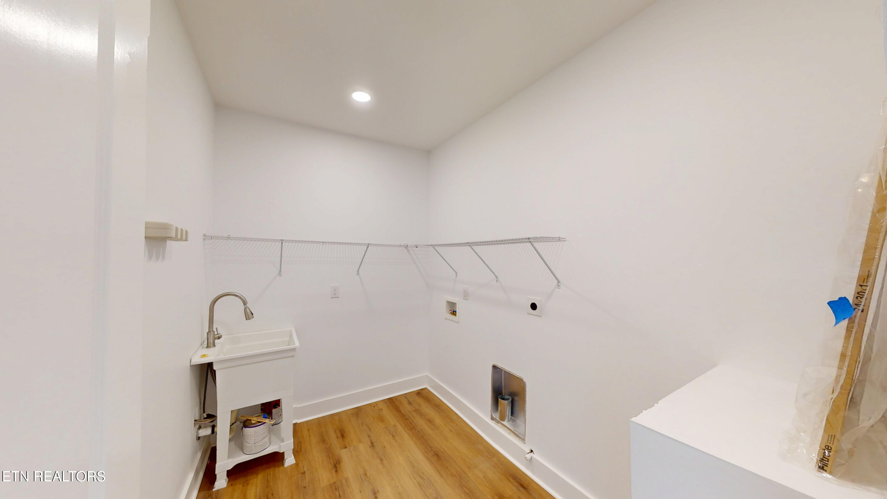 325 Henderson Road Evensville TN 37332