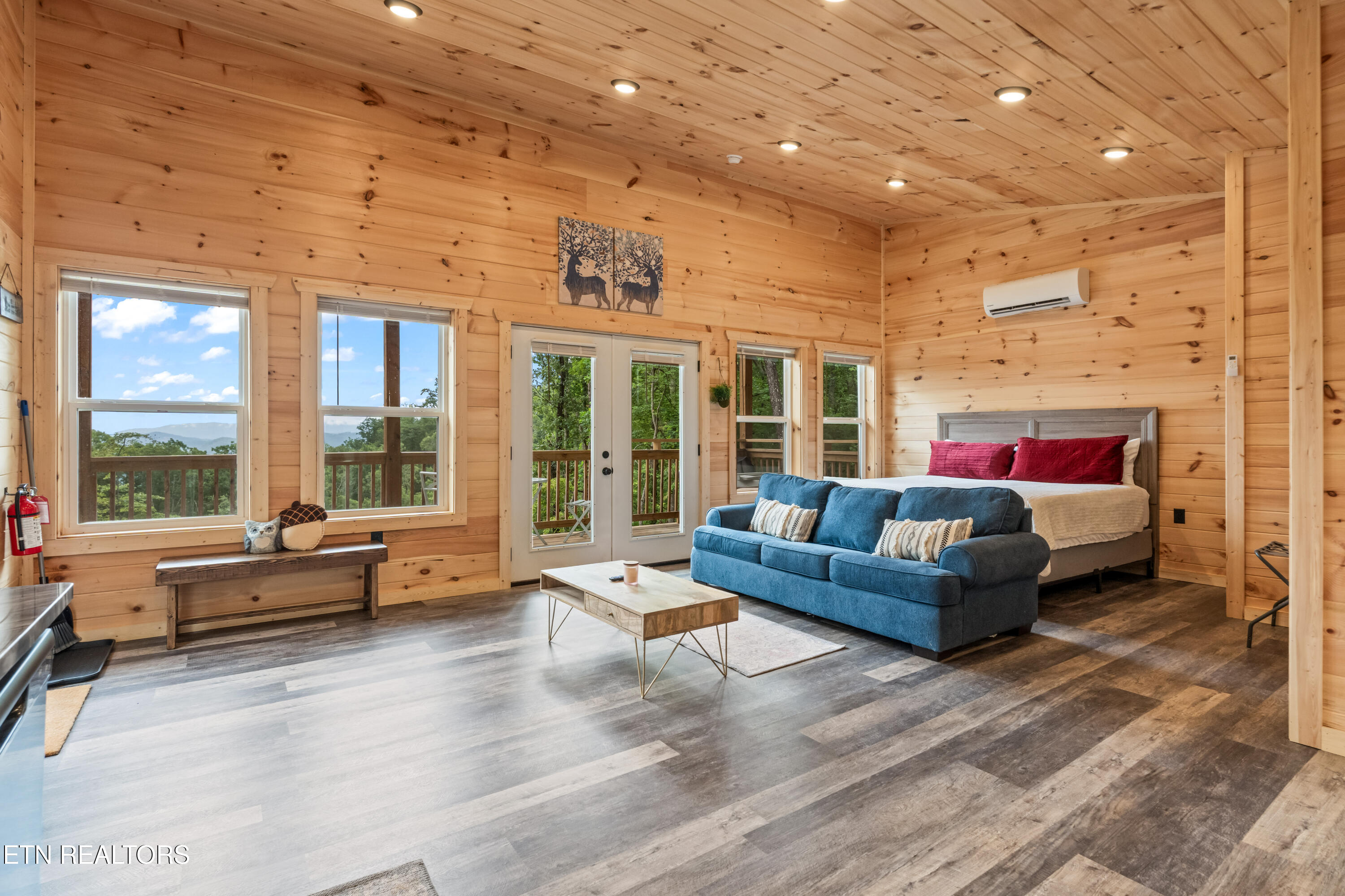 2122/2128 Bluff Mountain Road Sevierville TN 37876