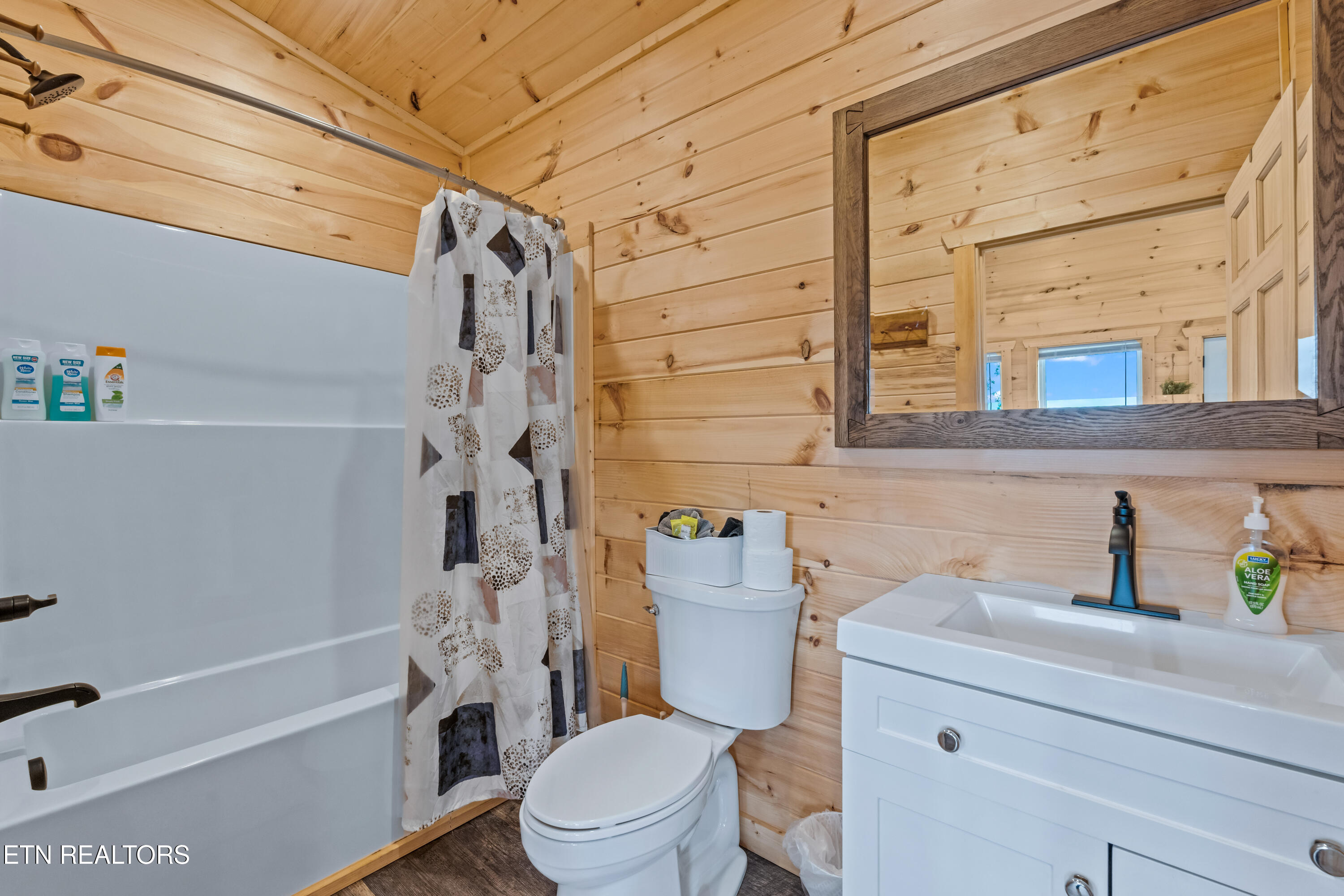 2122/2128 Bluff Mountain Road Sevierville TN 37876