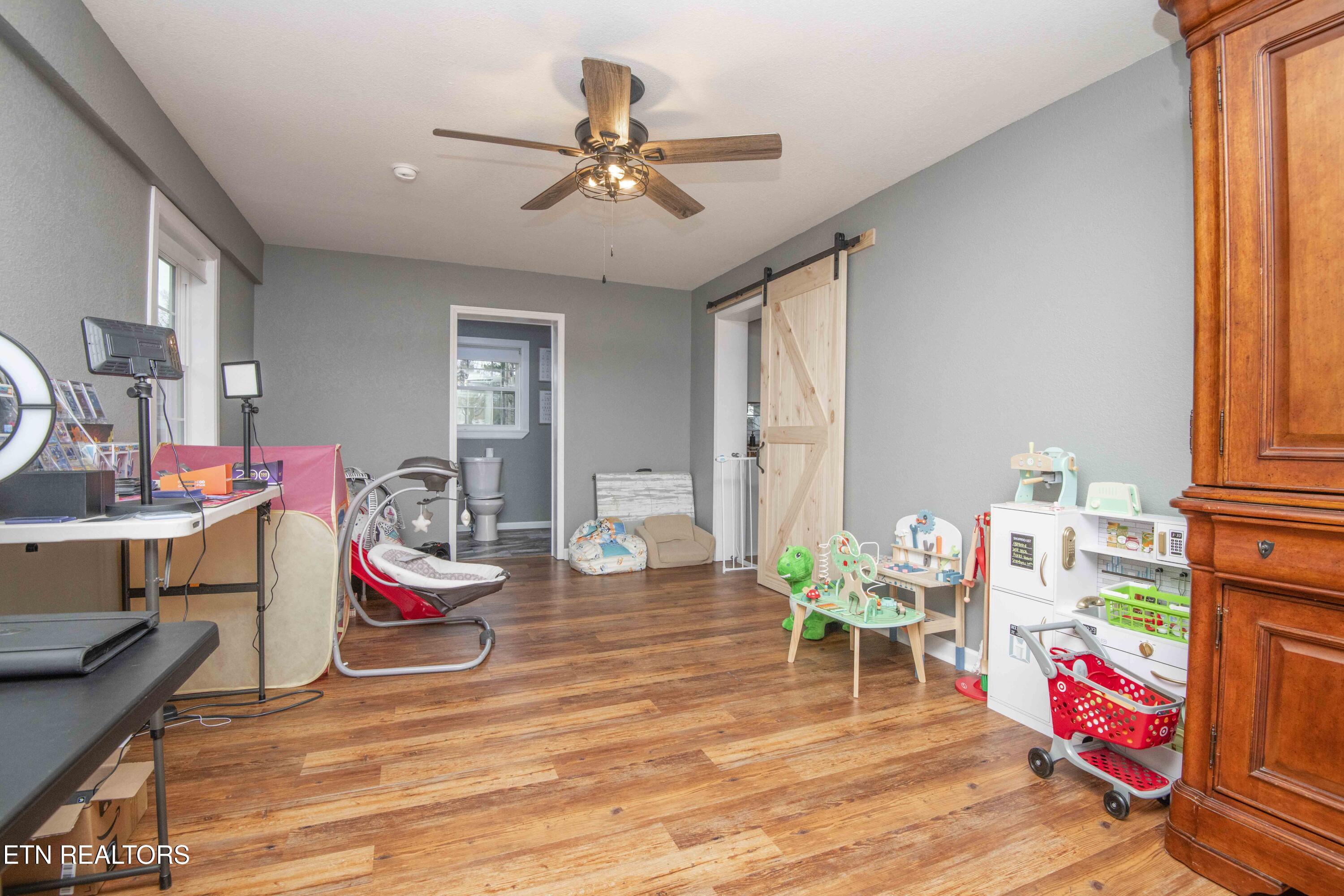 102 Hickory Lane Sweetwater TN 37874