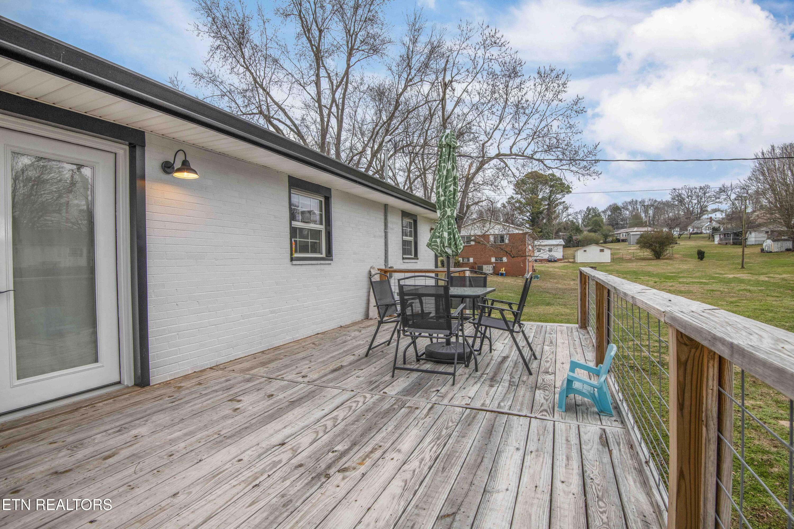 102 Hickory Lane Sweetwater TN 37874