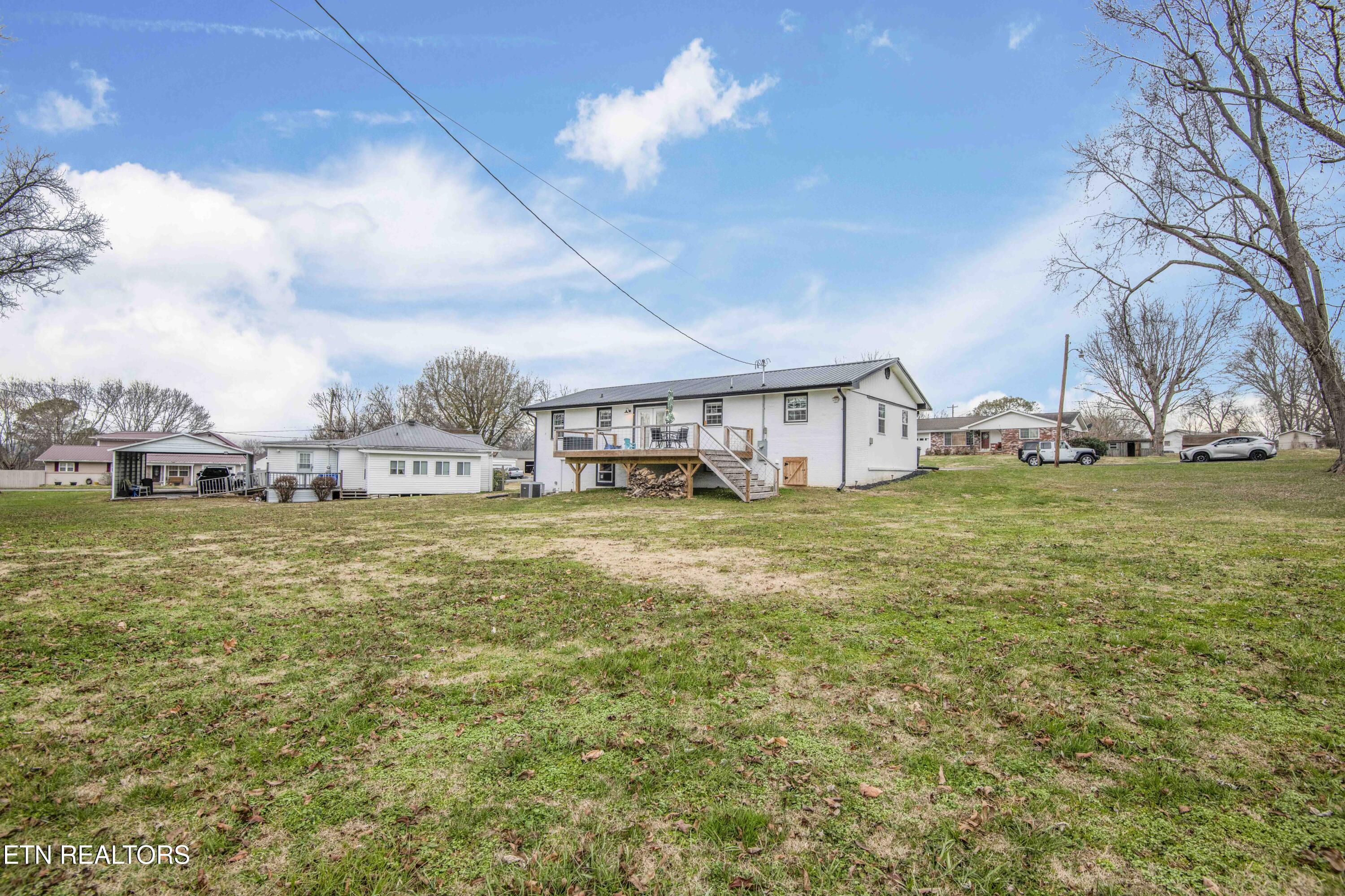 102 Hickory Lane Sweetwater TN 37874