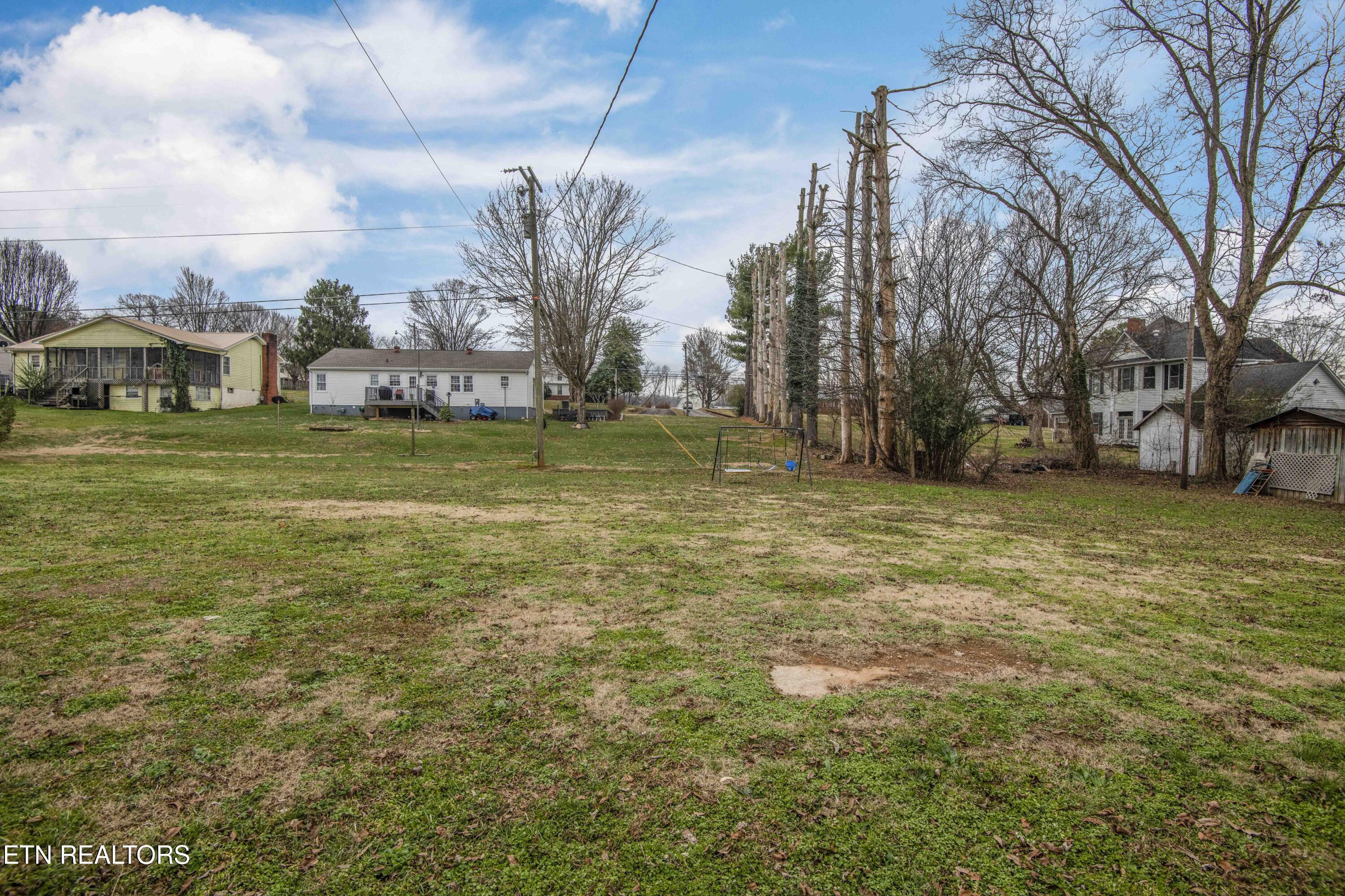 102 Hickory Lane Sweetwater TN 37874