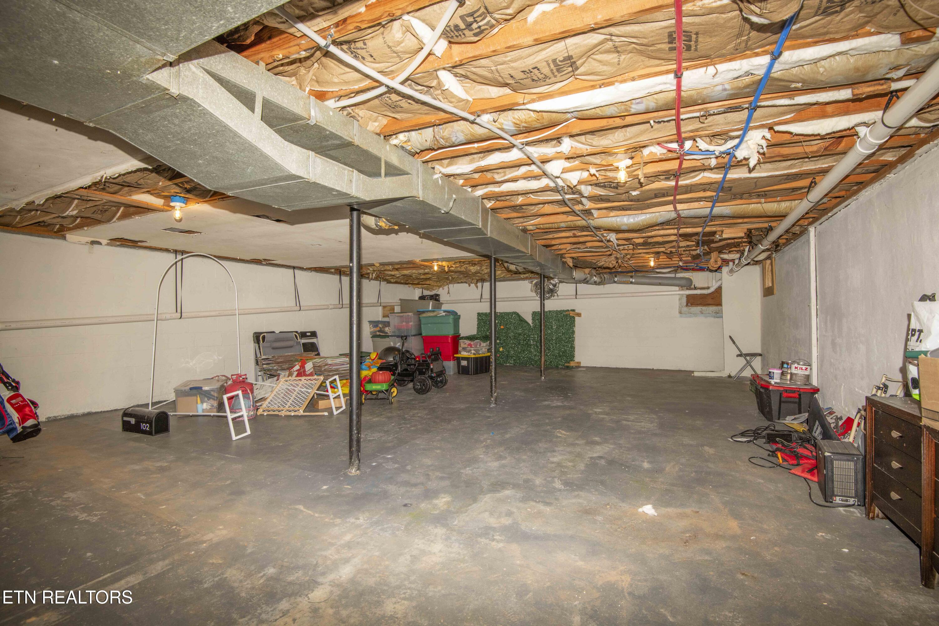 102 Hickory Lane Sweetwater TN 37874