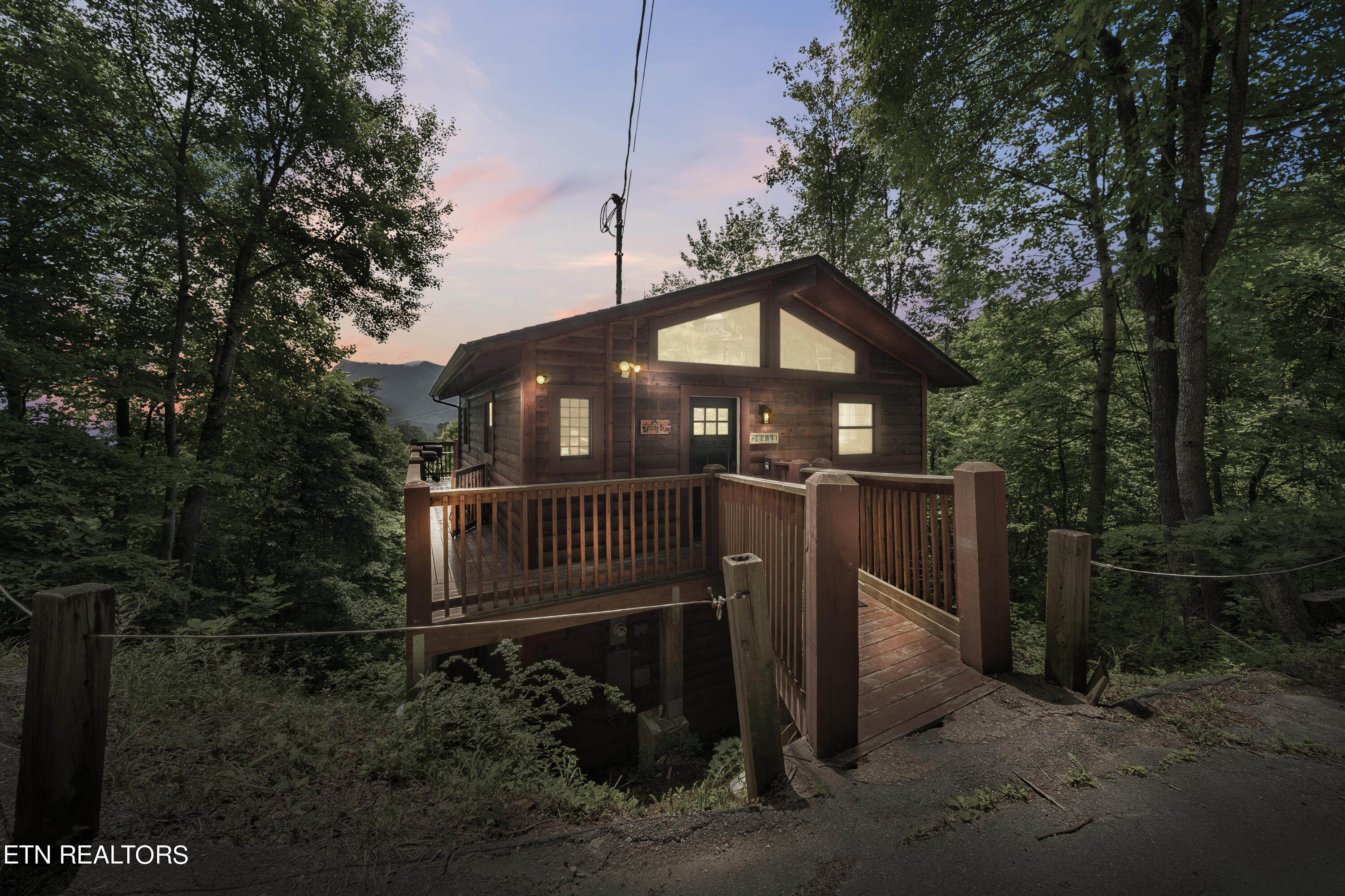 1418 S Baden Drive Gatlinburg TN 37738