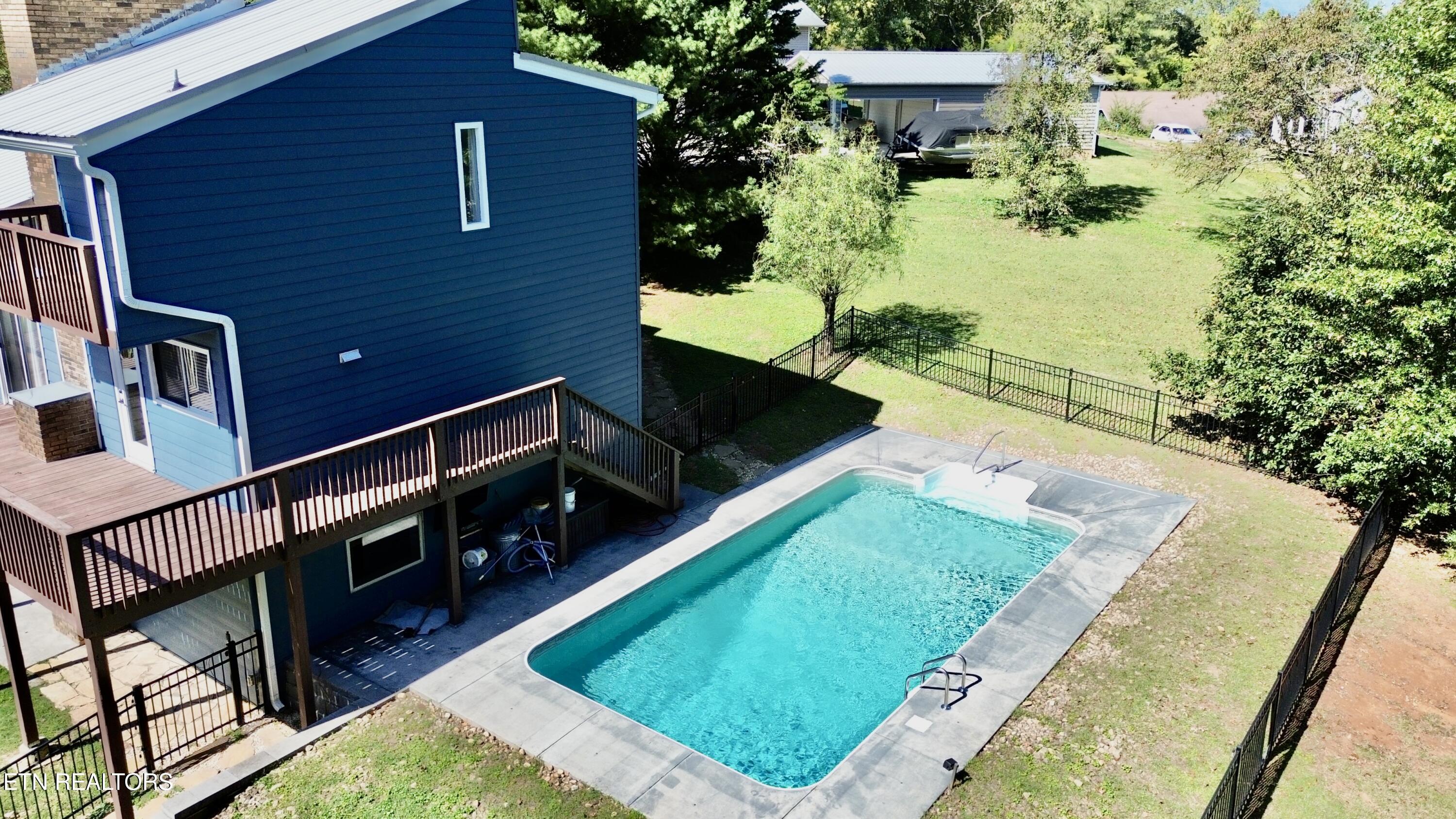 125 Orchard Crest Circle Clinton TN 37716