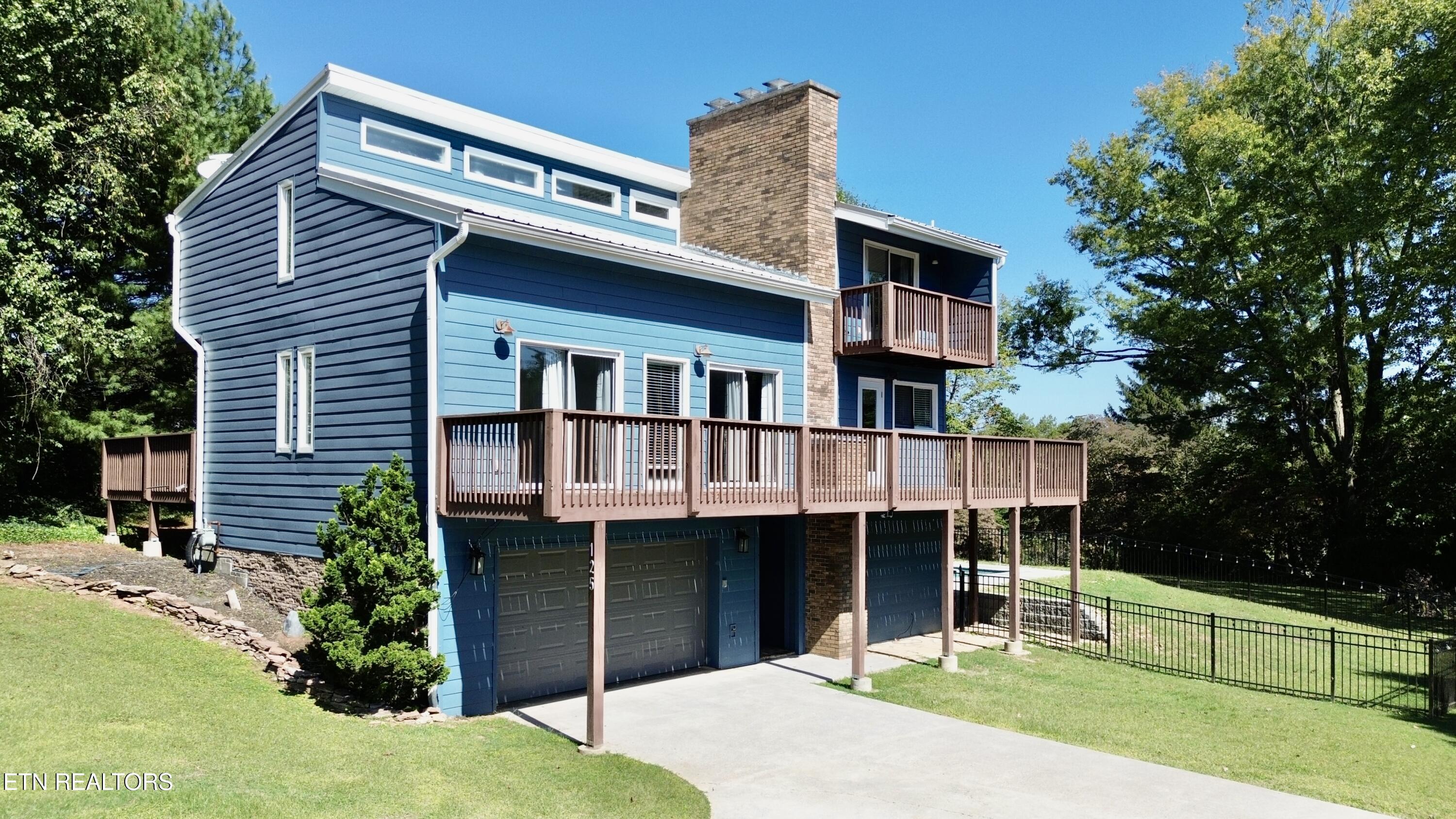 125 Orchard Crest Circle Clinton TN 37716