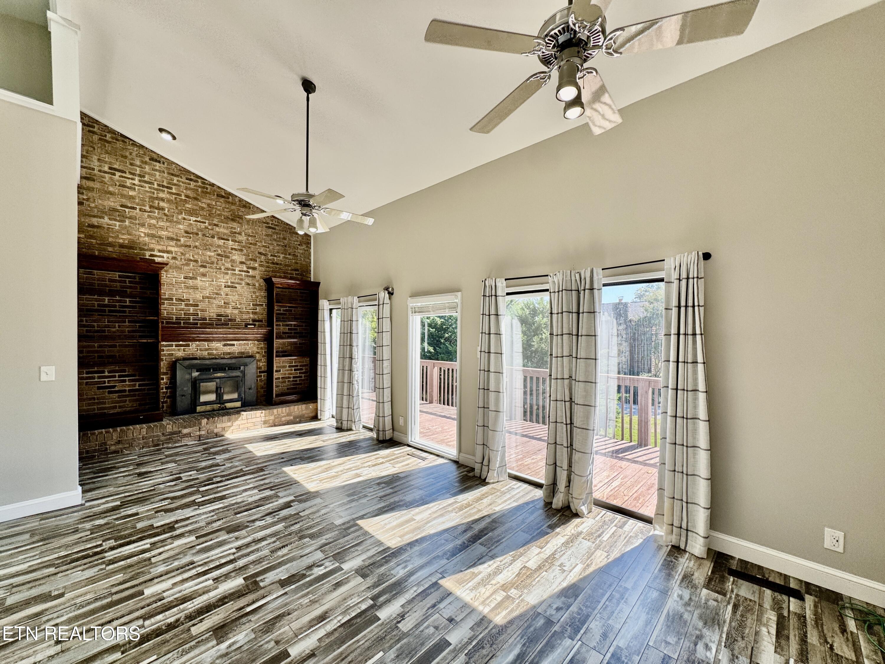 125 Orchard Crest Circle Clinton TN 37716