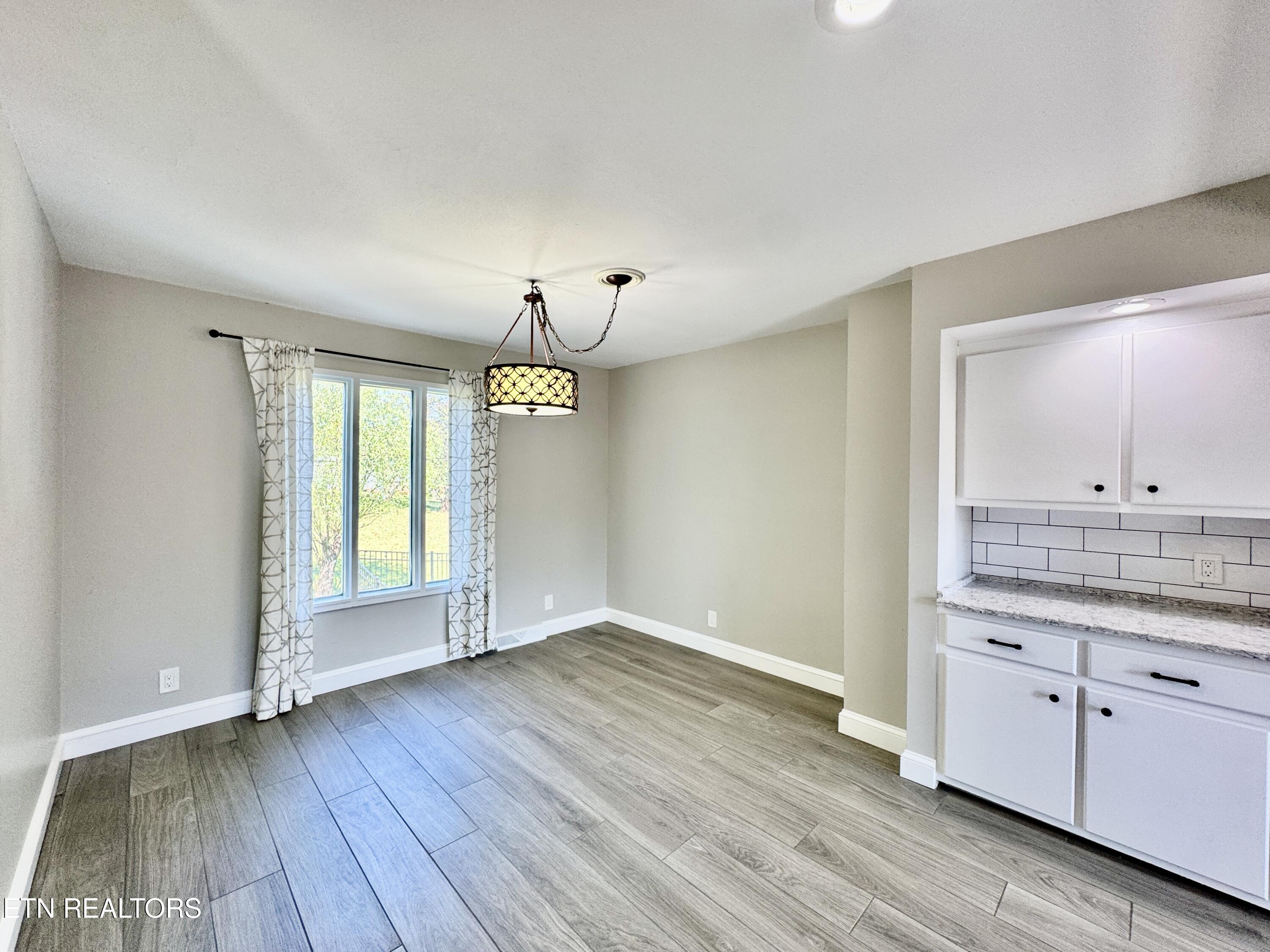 125 Orchard Crest Circle Clinton TN 37716