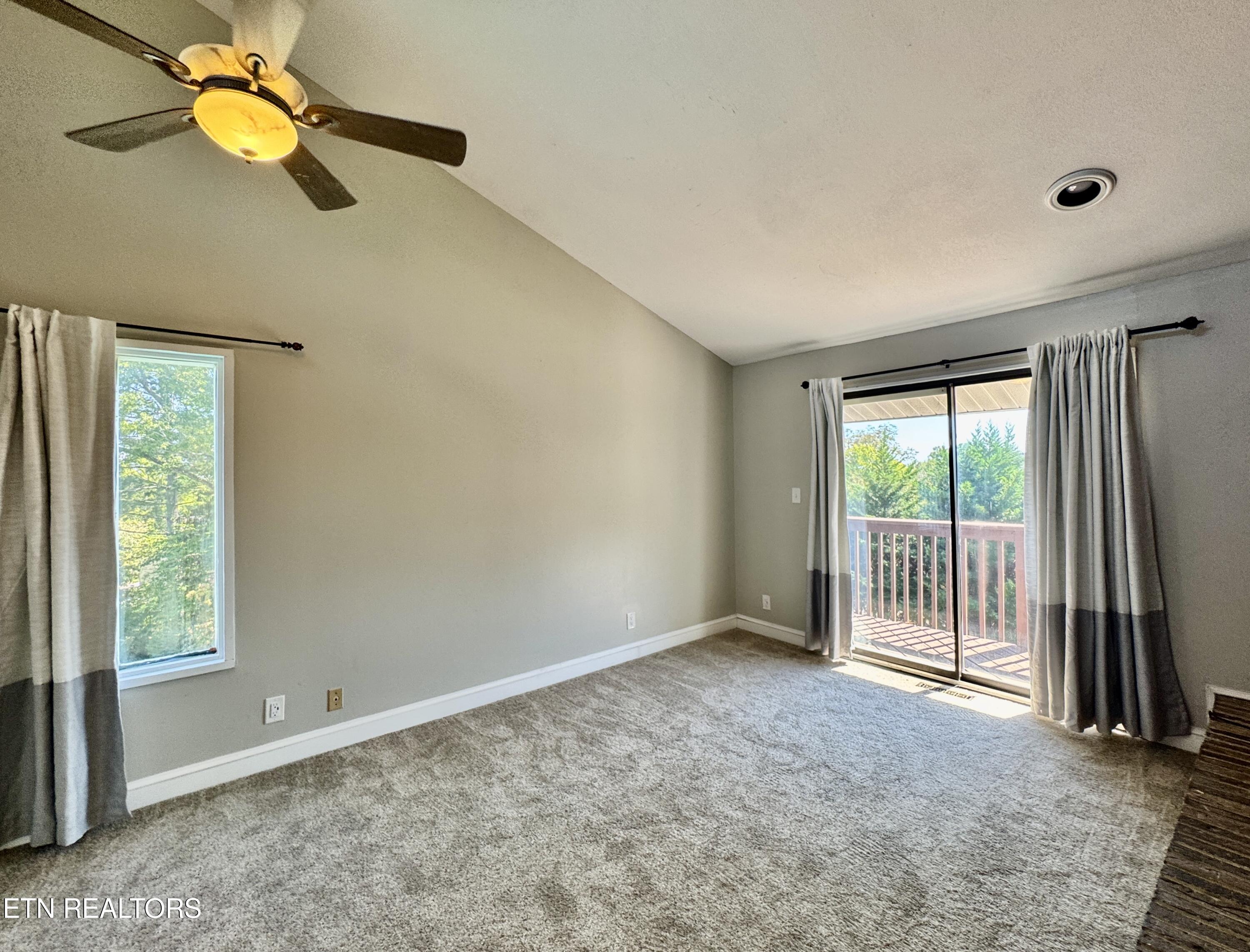 125 Orchard Crest Circle Clinton TN 37716