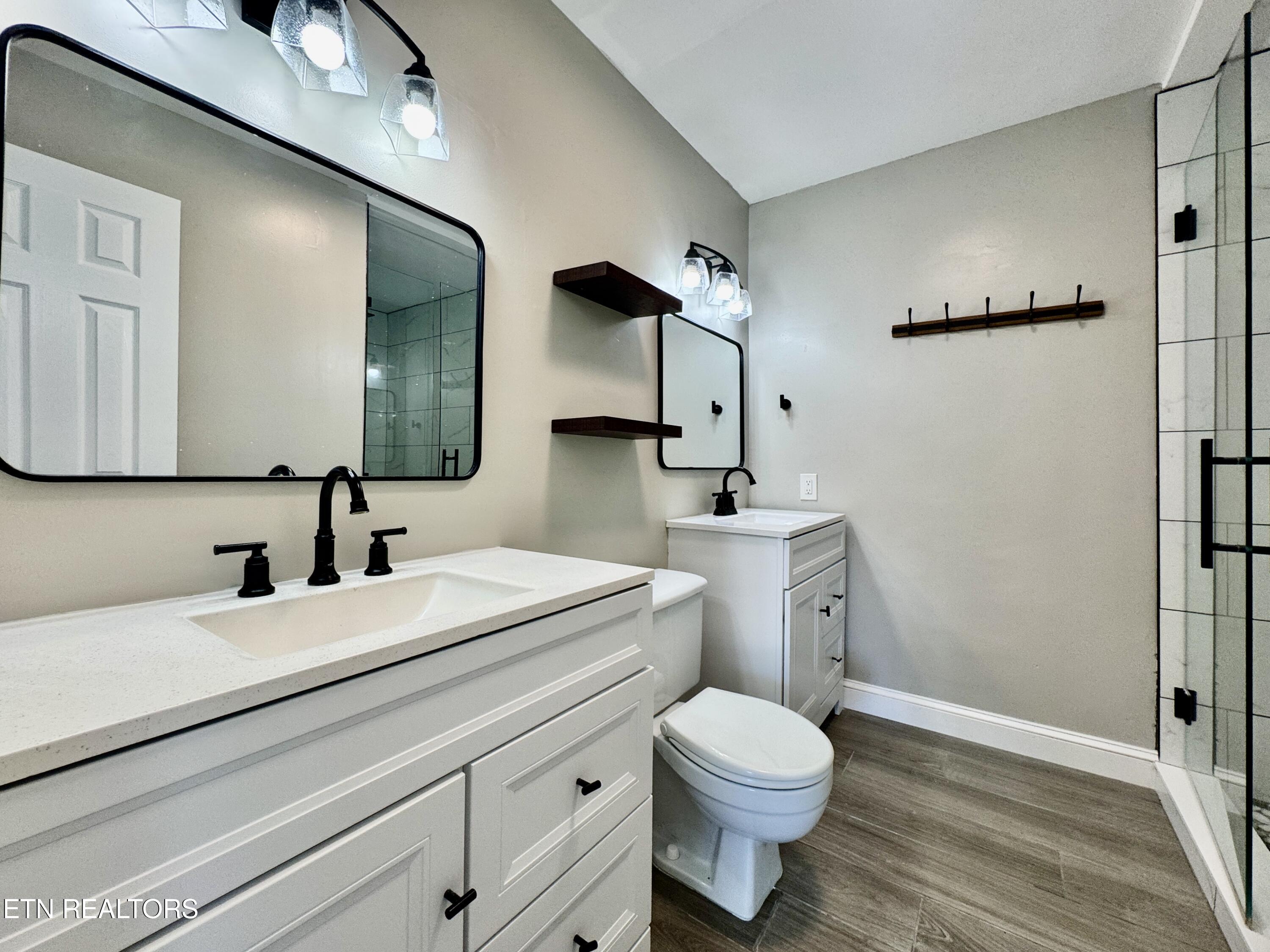 125 Orchard Crest Circle Clinton TN 37716