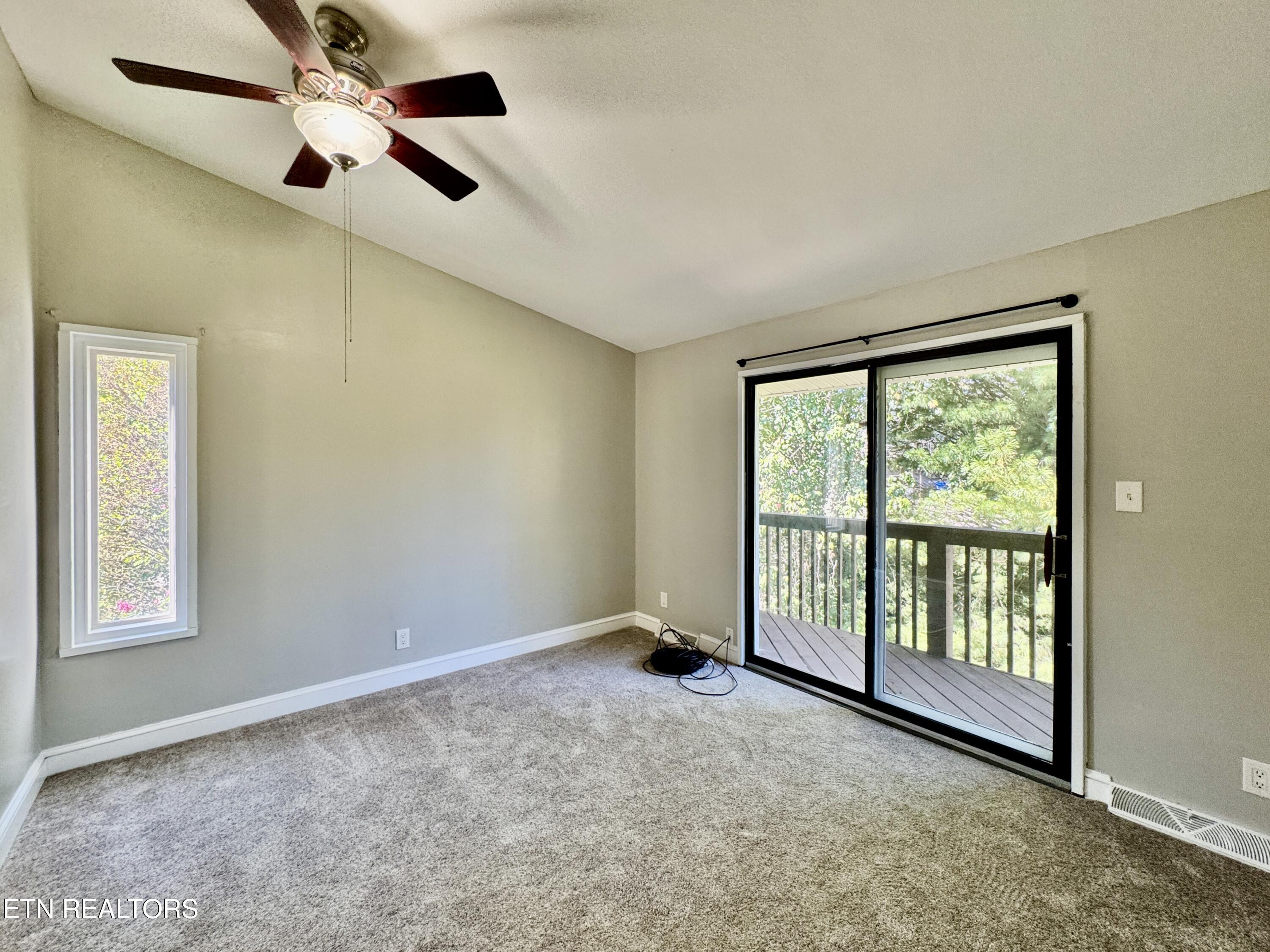 125 Orchard Crest Circle Clinton TN 37716