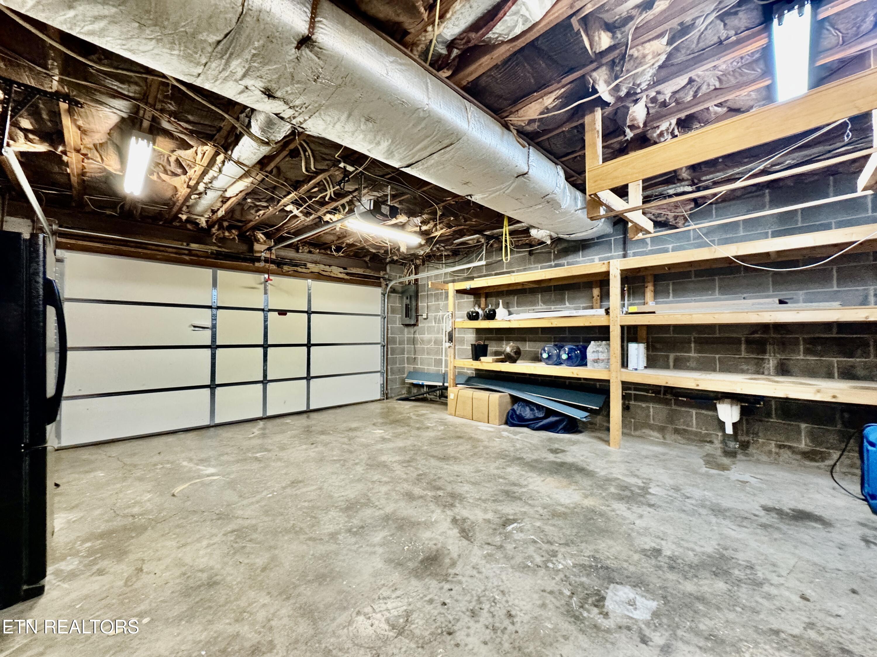 125 Orchard Crest Circle Clinton TN 37716