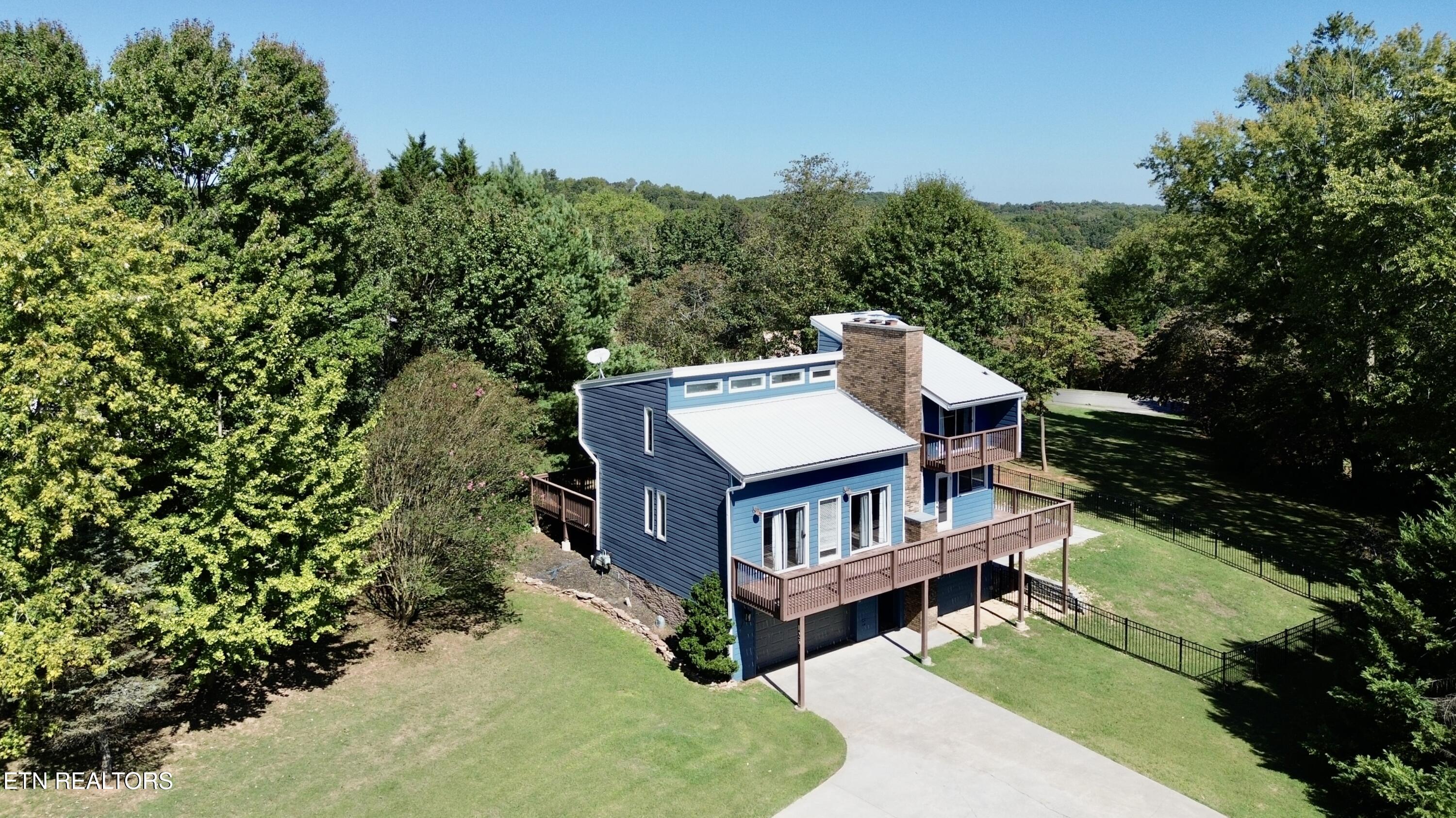 125 Orchard Crest Circle Clinton TN 37716