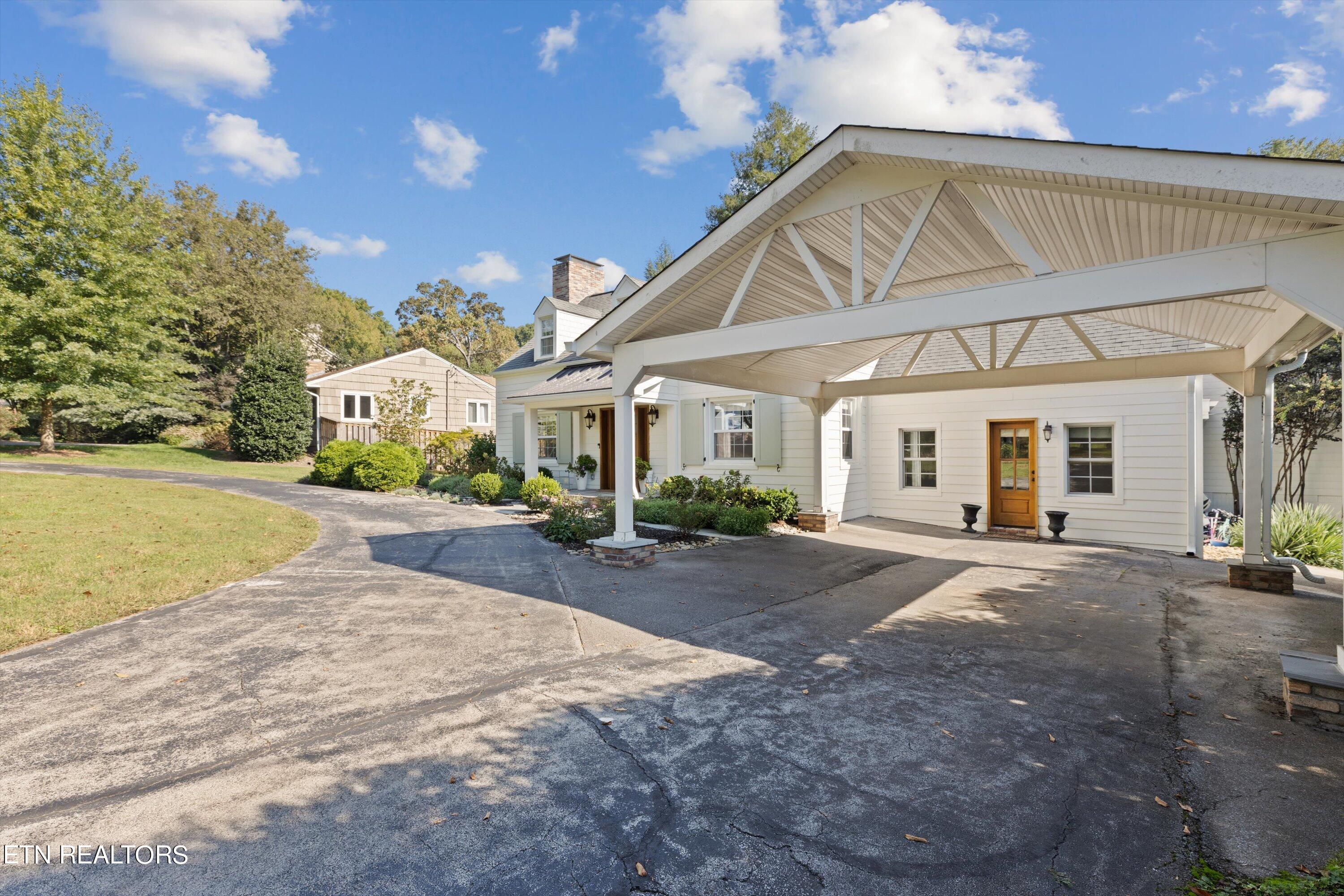 1016 SW Bluff View Road Knoxville TN 37919