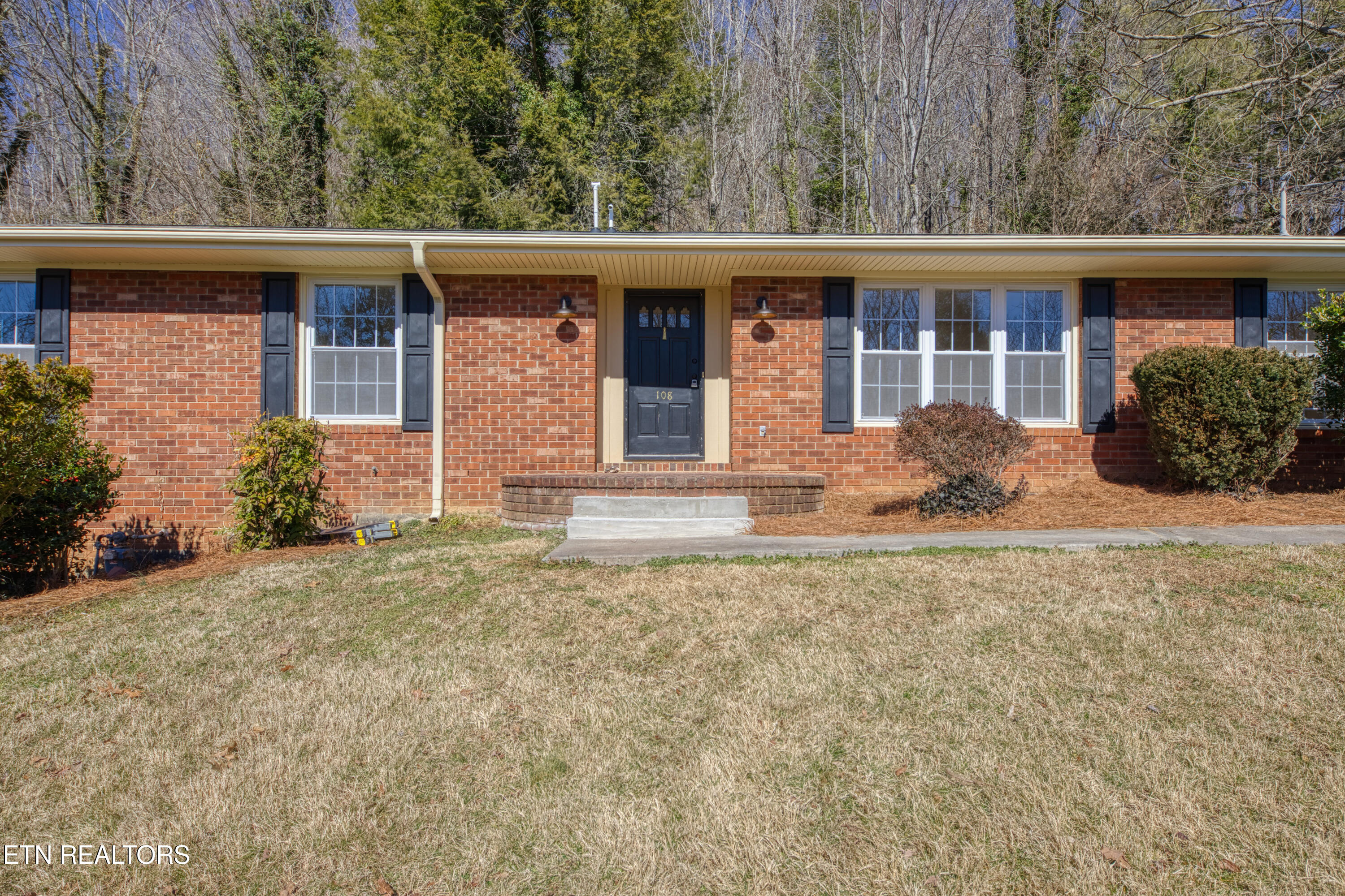 108 Canterbury Road Oak Ridge TN 37830