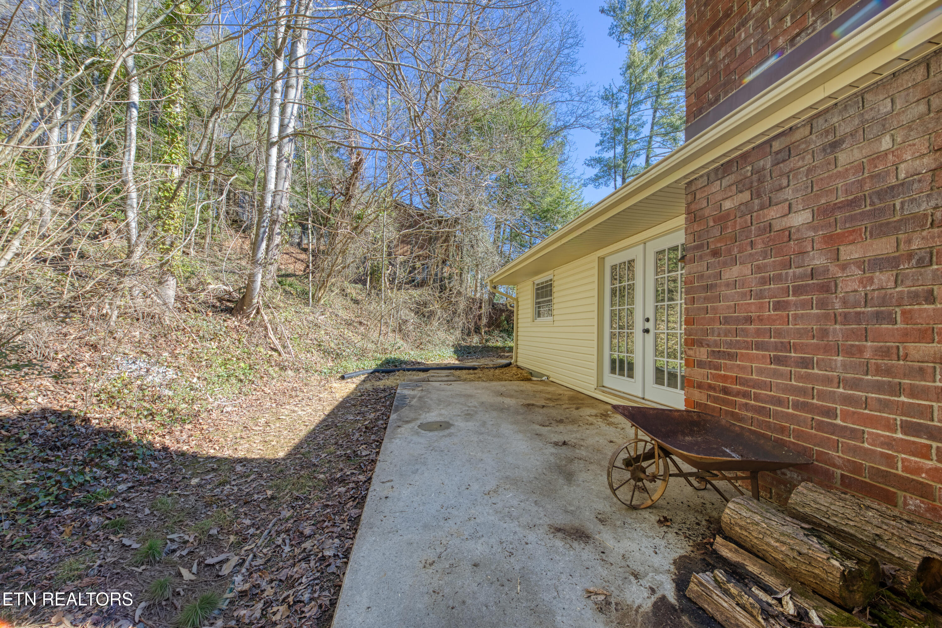 108 Canterbury Road Oak Ridge TN 37830