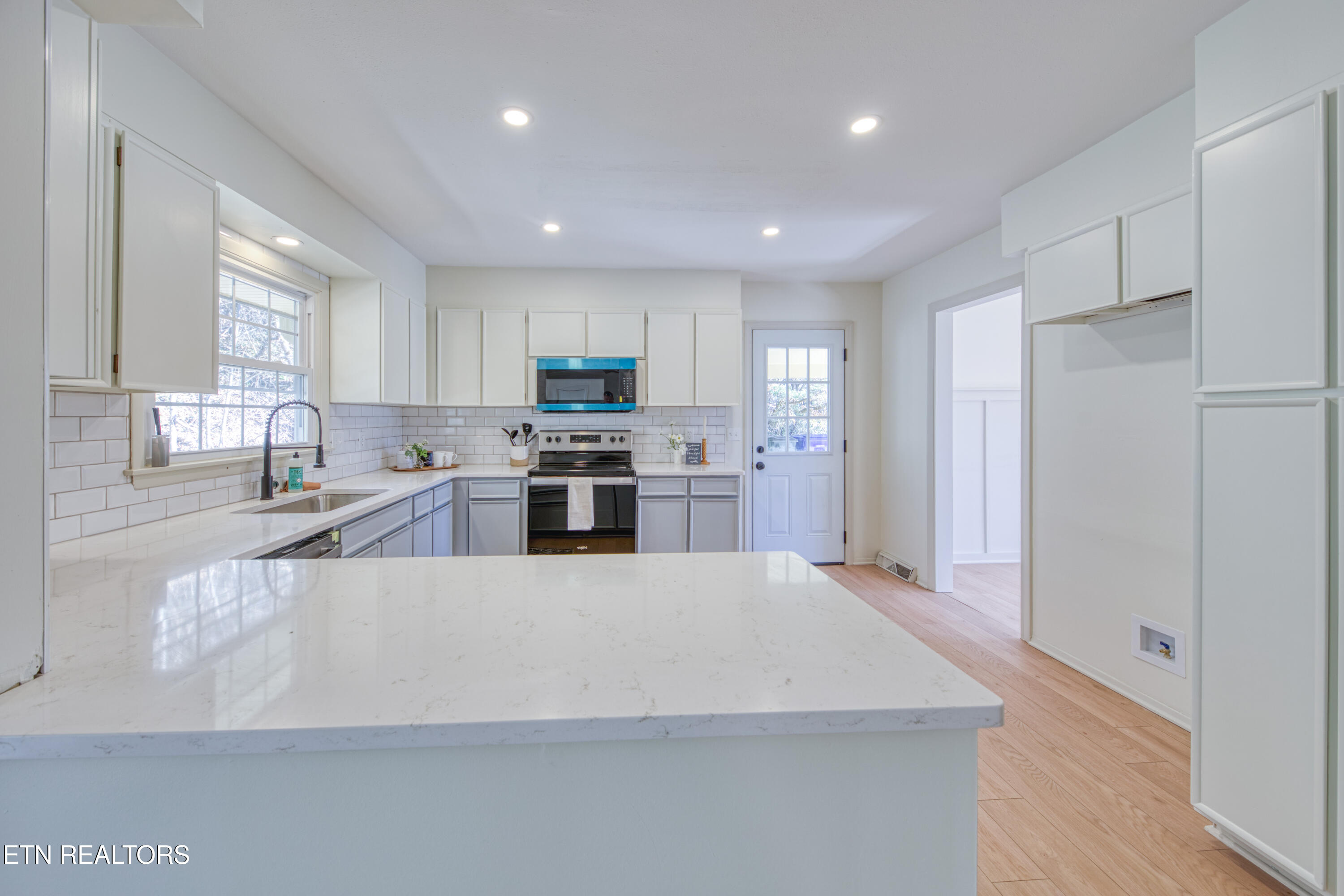 108 Canterbury Road Oak Ridge TN 37830