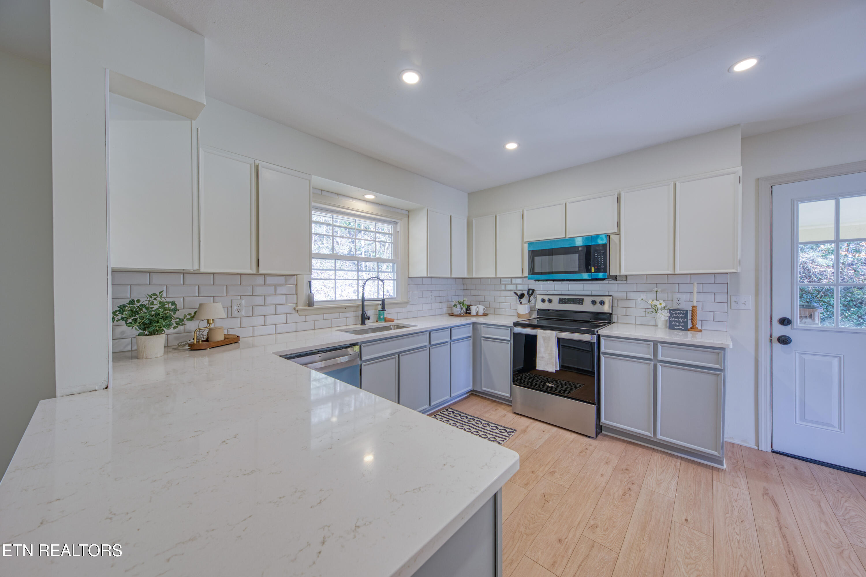 108 Canterbury Road Oak Ridge TN 37830