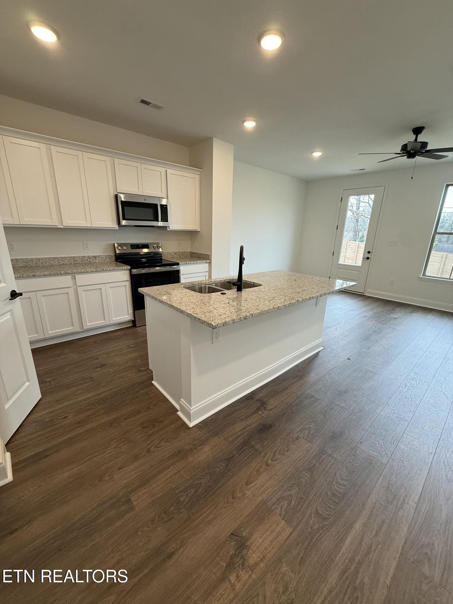 1721 Bennett Village Drive Maryville TN 37804