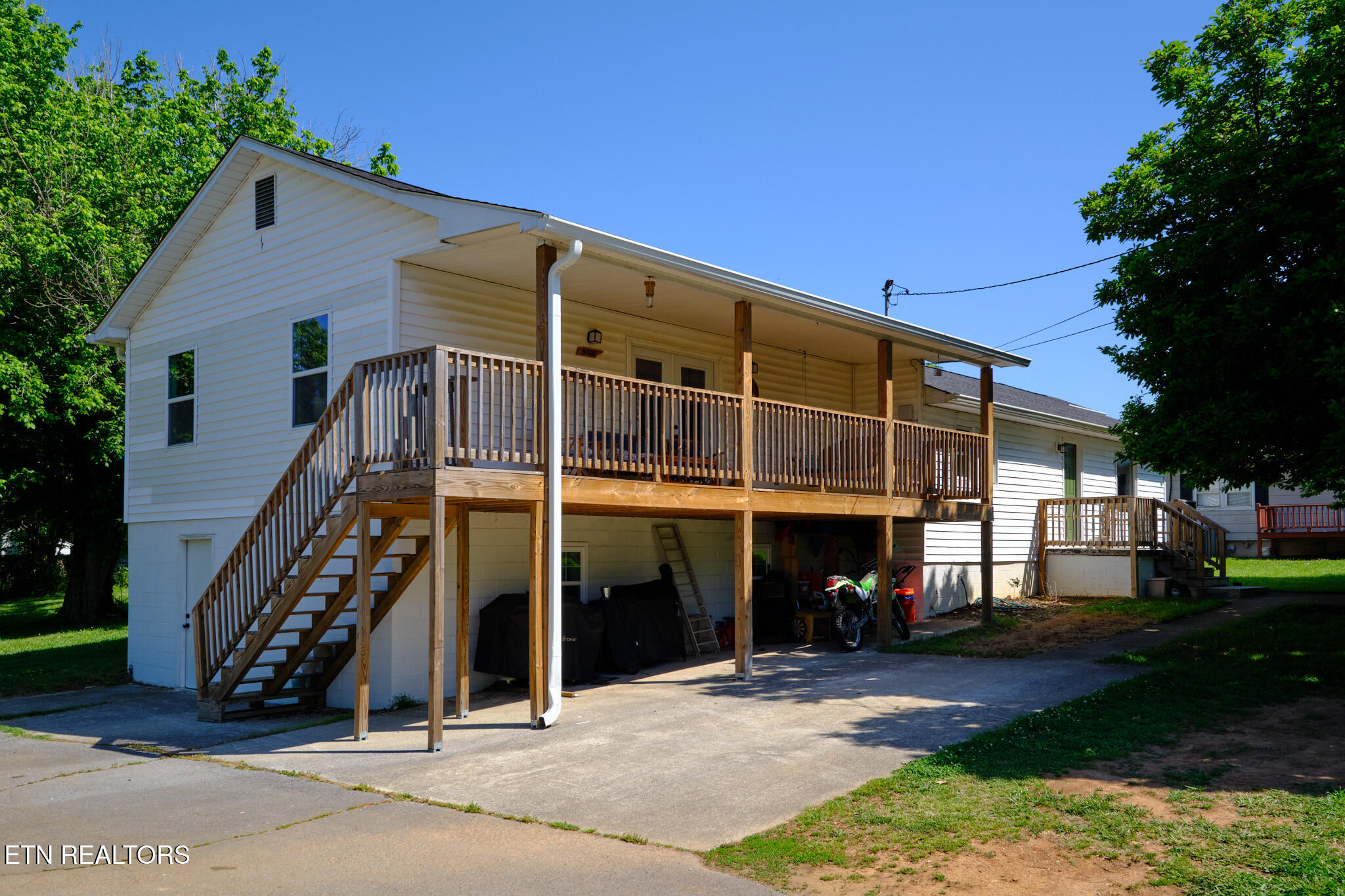 8000 W Highway 11 Lenoir City TN 37771