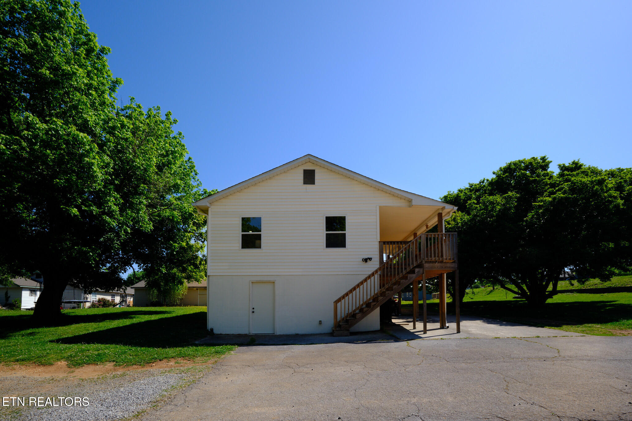 8000 W Highway 11 Lenoir City TN 37771