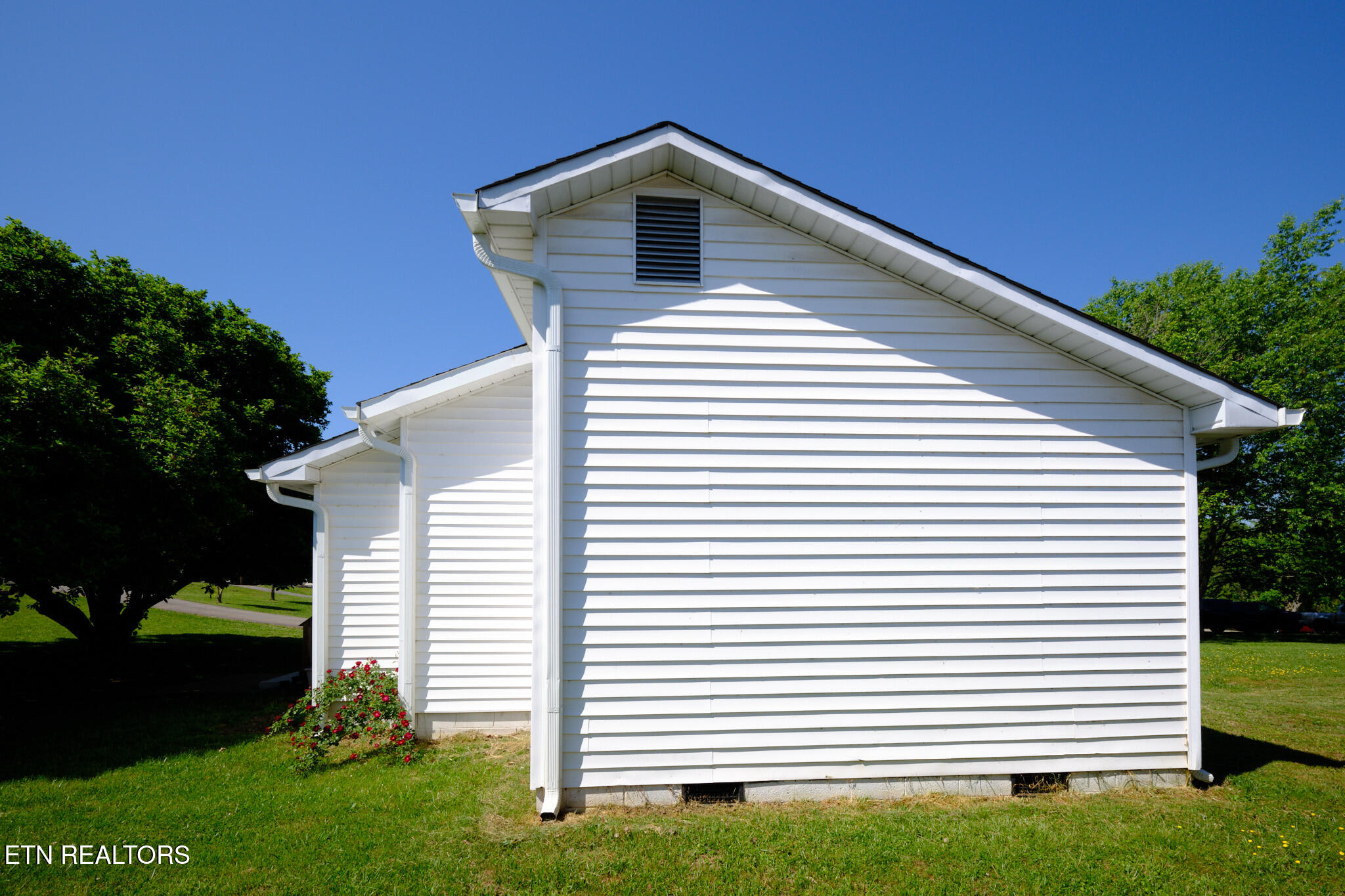 8000 W Highway 11 Lenoir City TN 37771