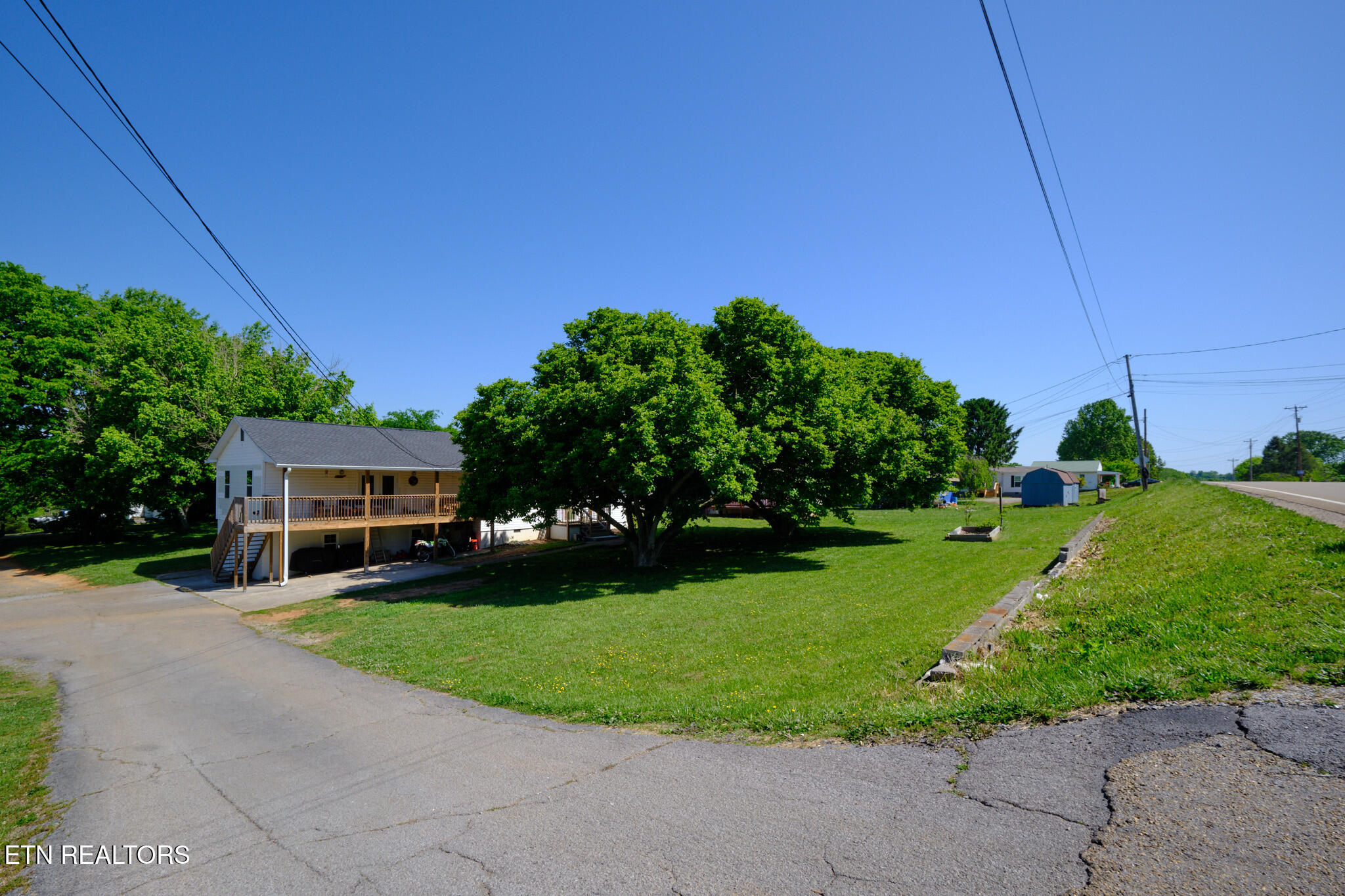 8000 W Highway 11 Lenoir City TN 37771