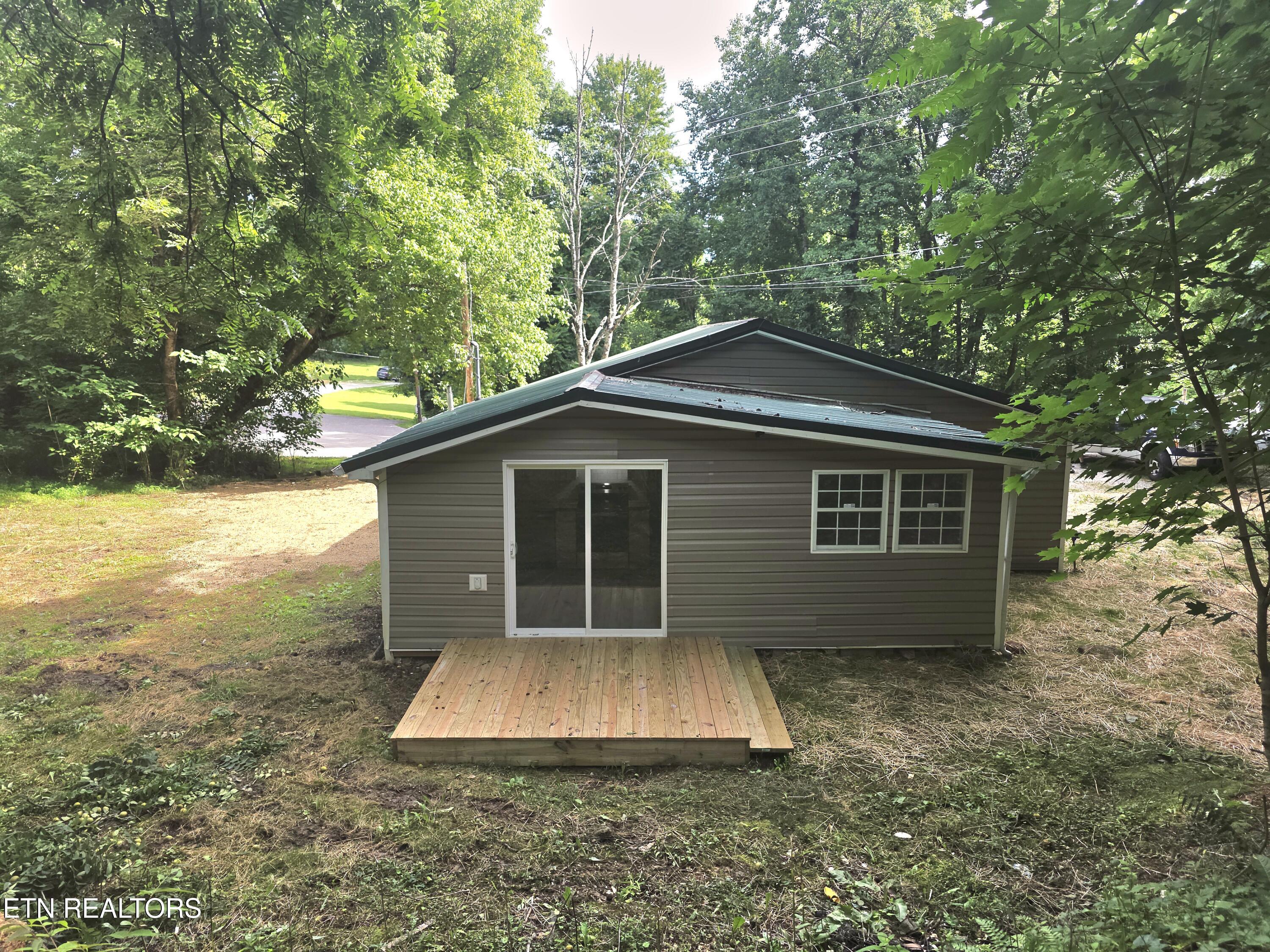2074 Long Hollow Road Lafollette TN 37766