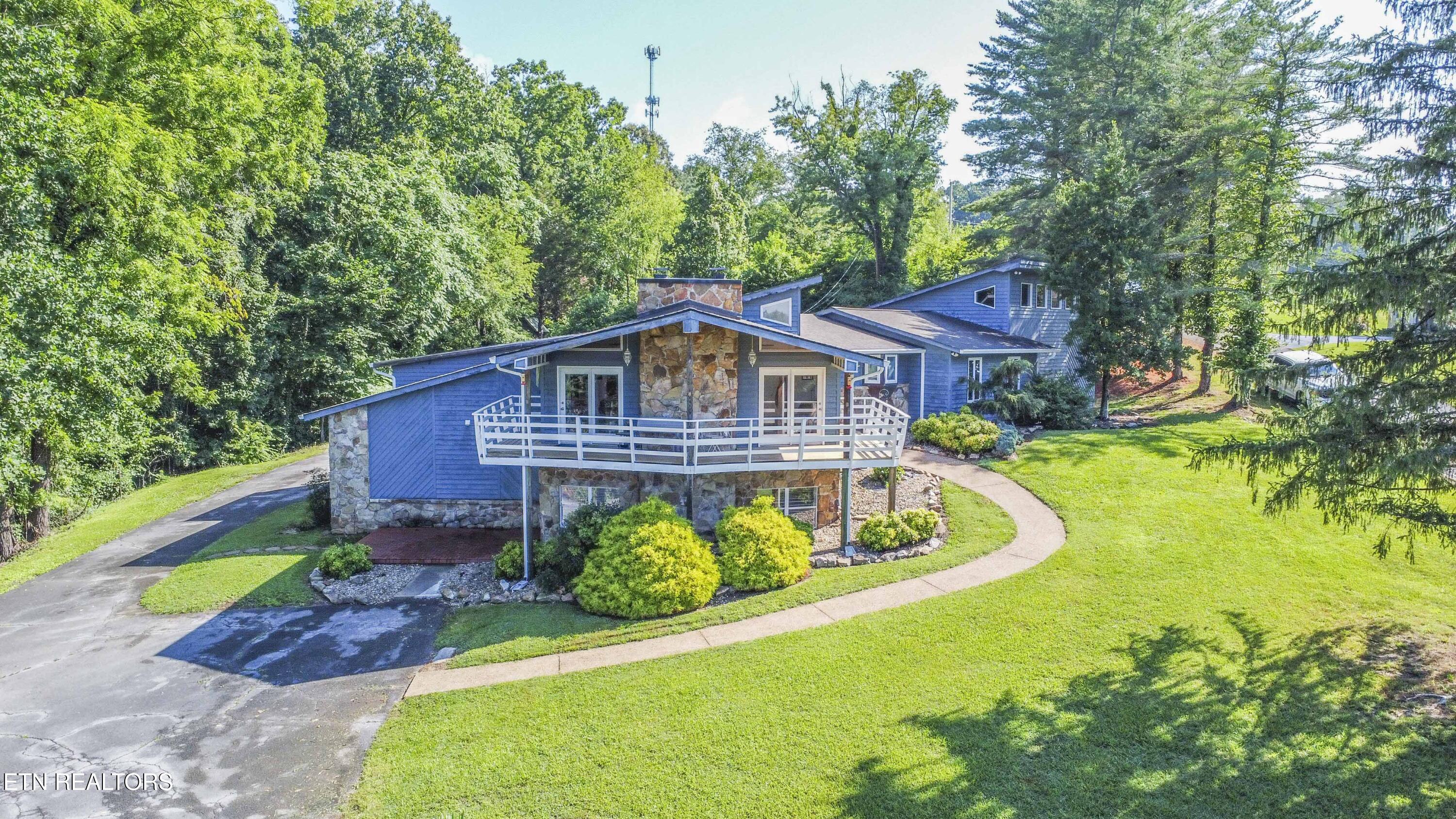 111 Rogers Lane Lafollette TN 37766