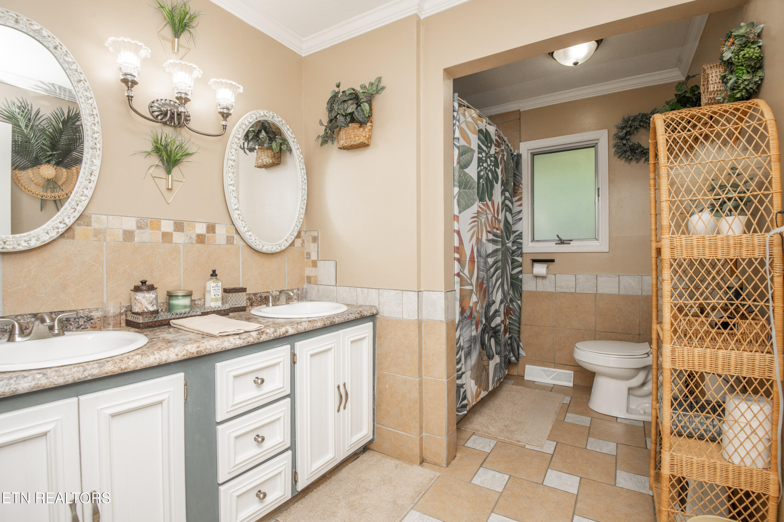 111 Rogers Lane Lafollette TN 37766