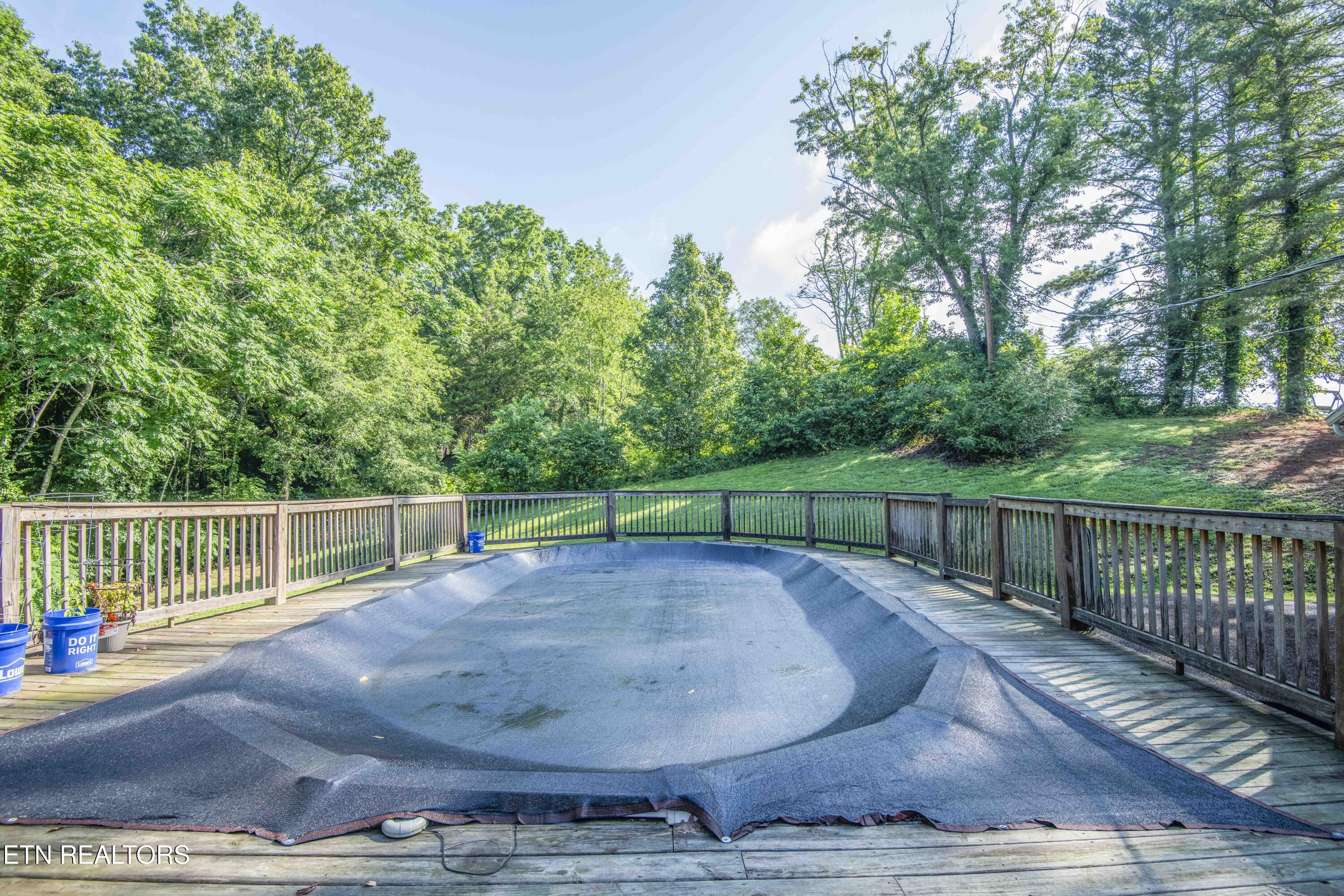 111 Rogers Lane Lafollette TN 37766