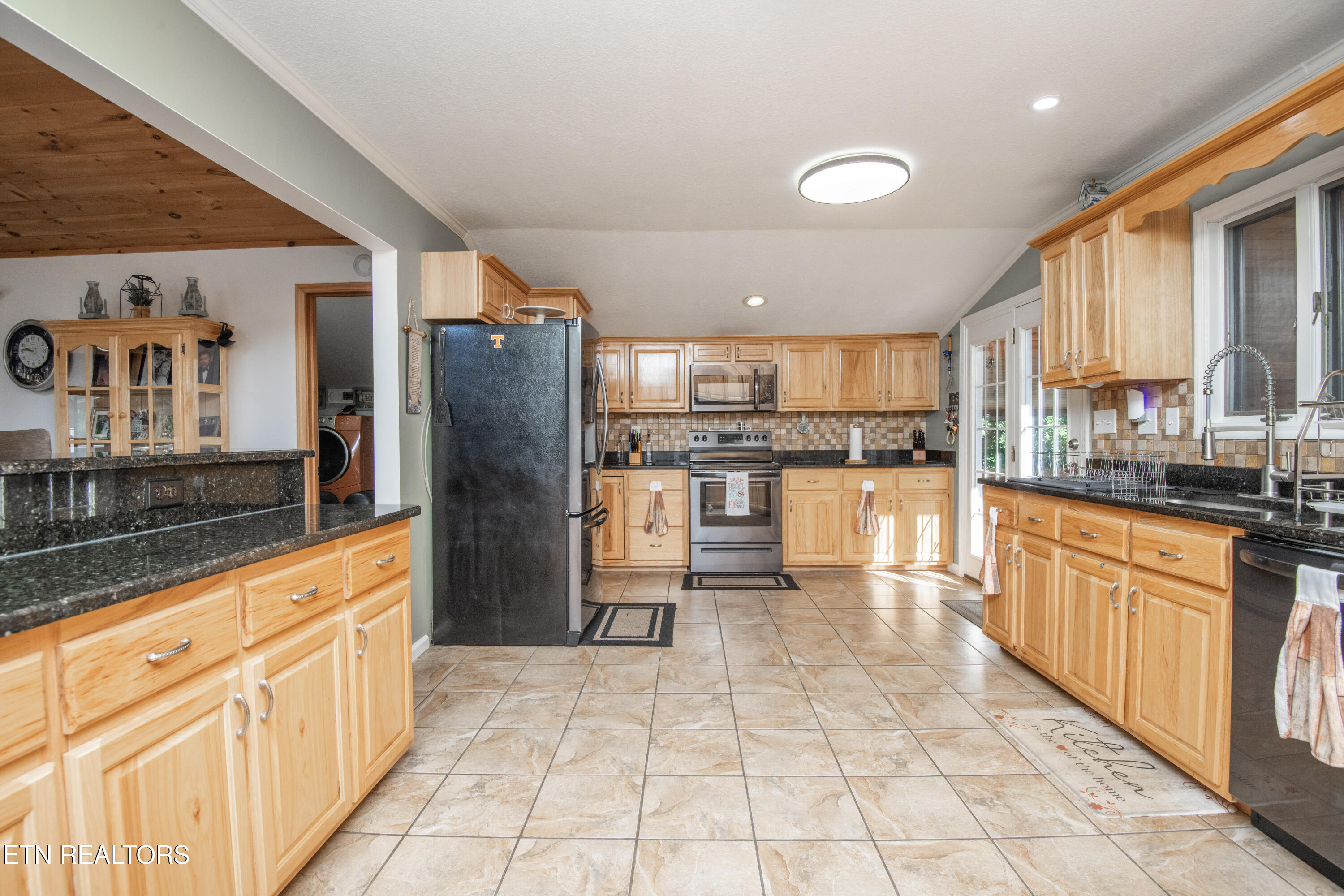 111 Rogers Lane Lafollette TN 37766