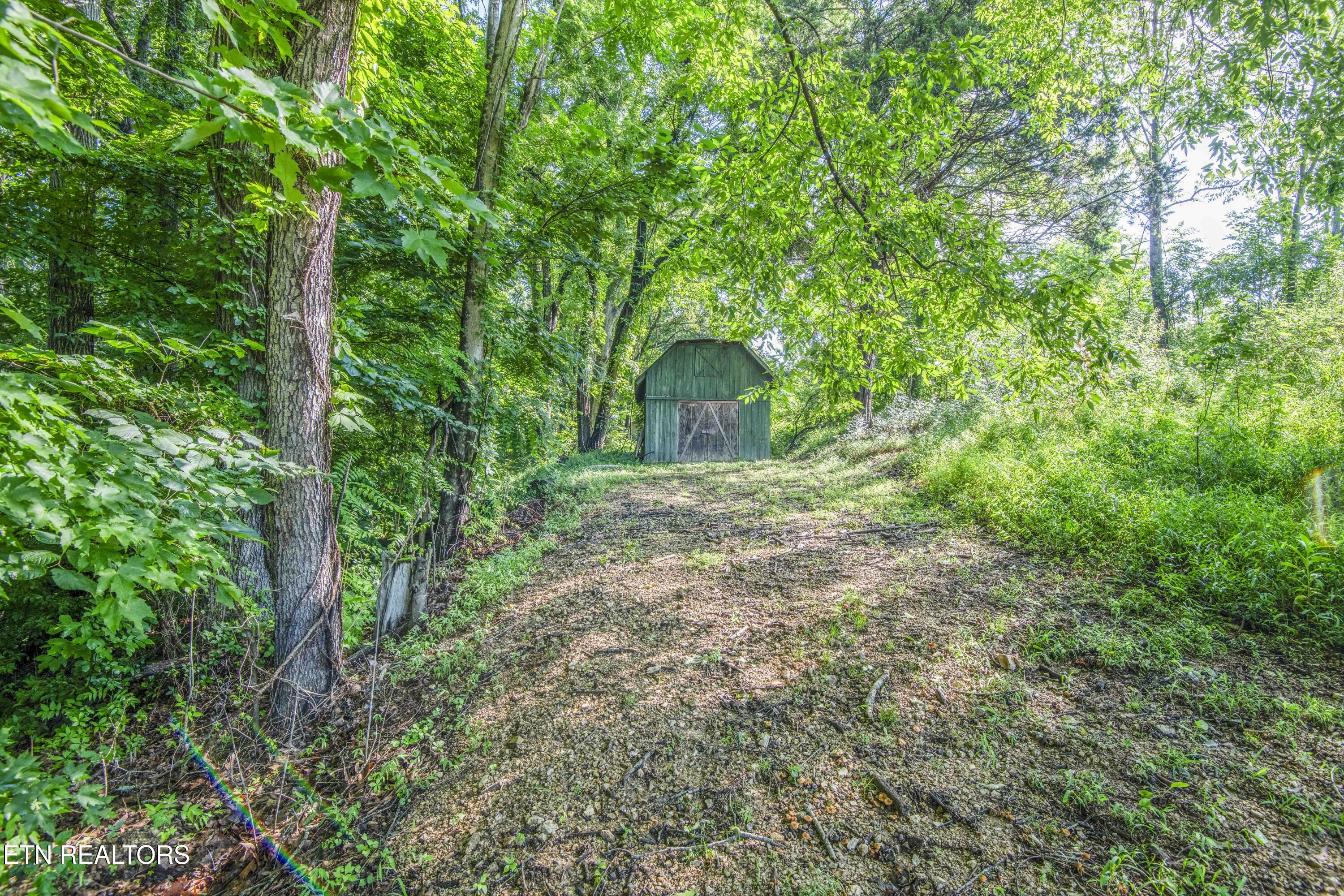 111 Rogers Lane Lafollette TN 37766