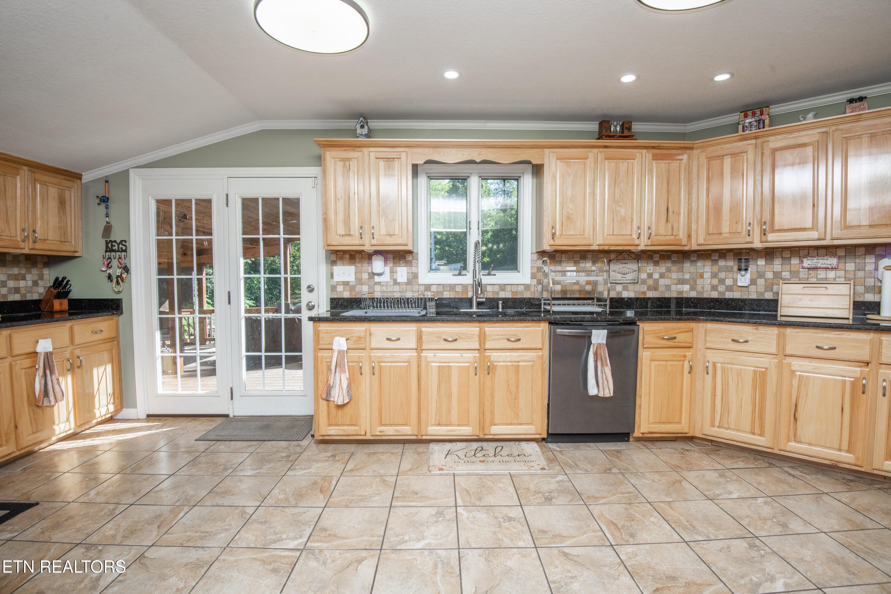 111 Rogers Lane Lafollette TN 37766