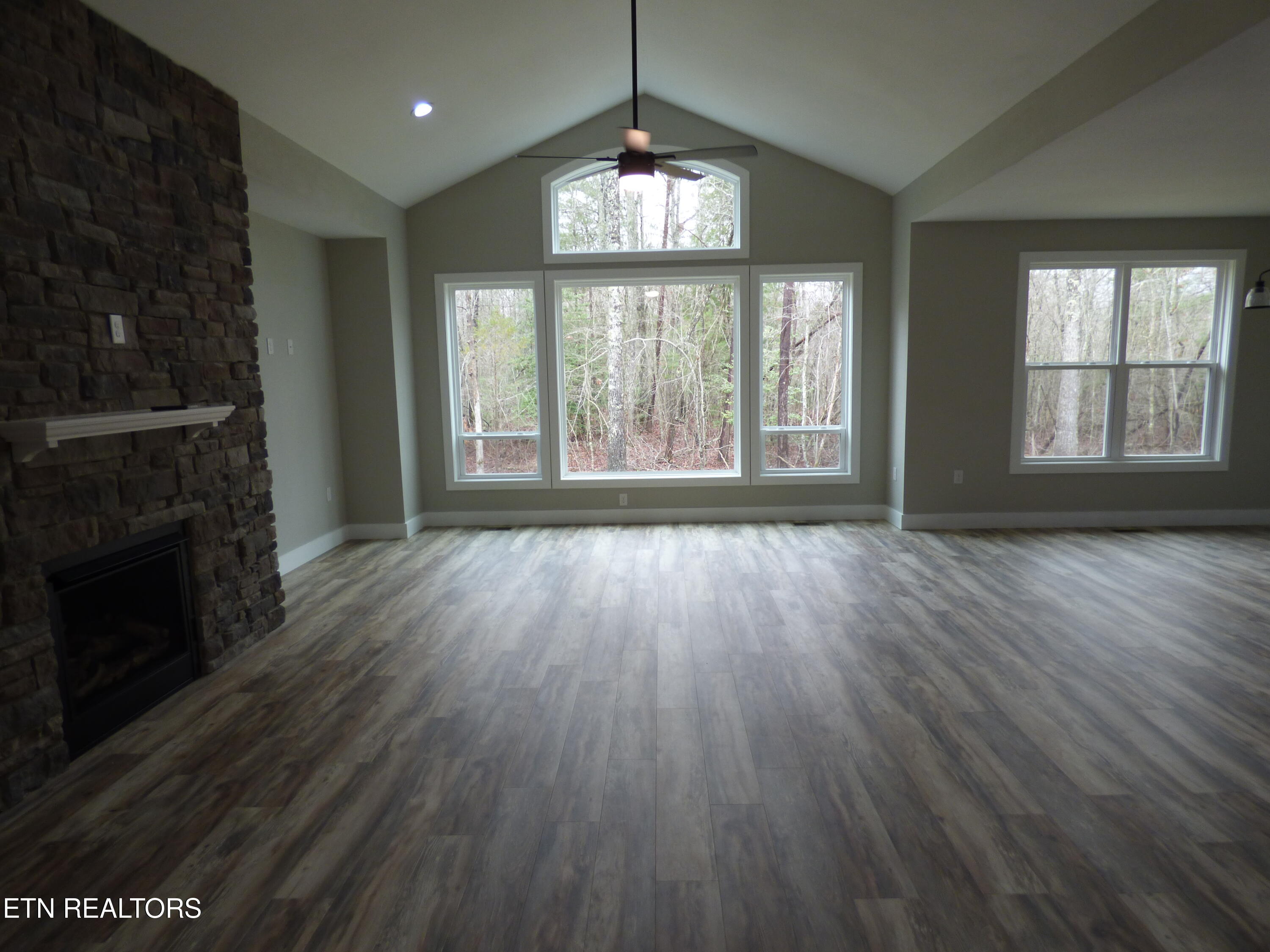 144 Hawes Circle Crossville TN 38558