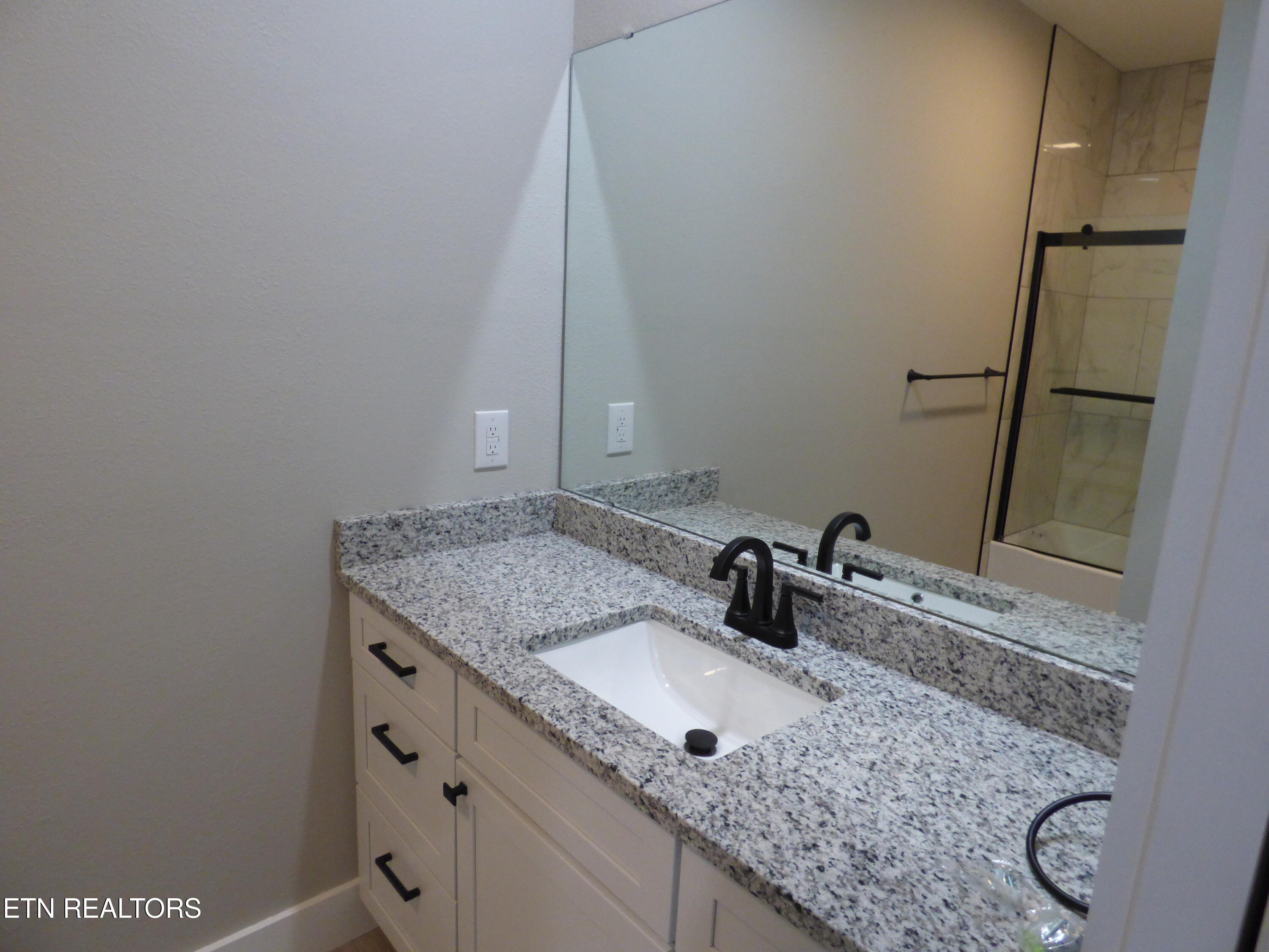 144 Hawes Circle Crossville TN 38558