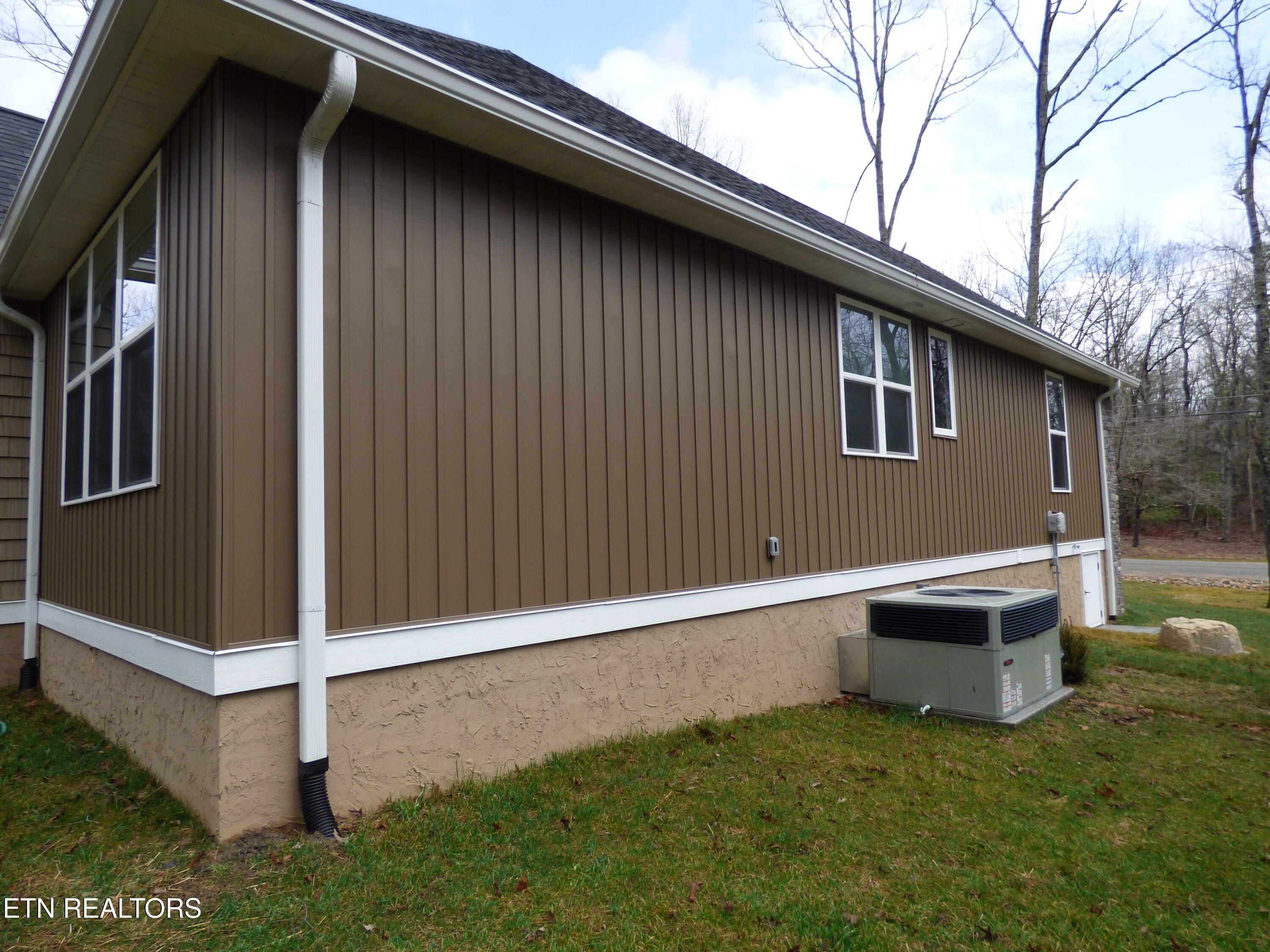 144 Hawes Circle Crossville TN 38558
