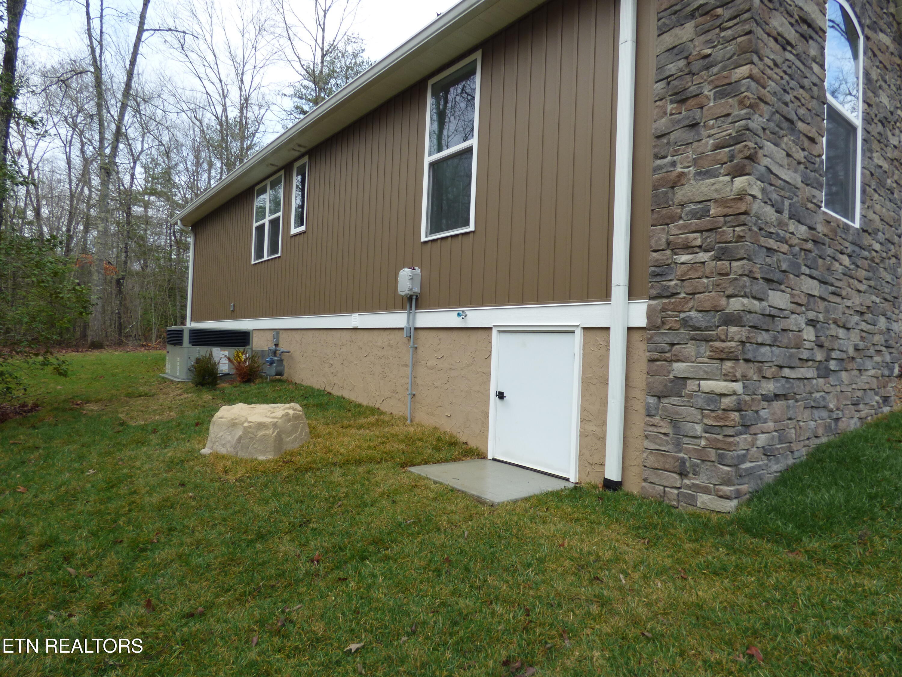 144 Hawes Circle Crossville TN 38558