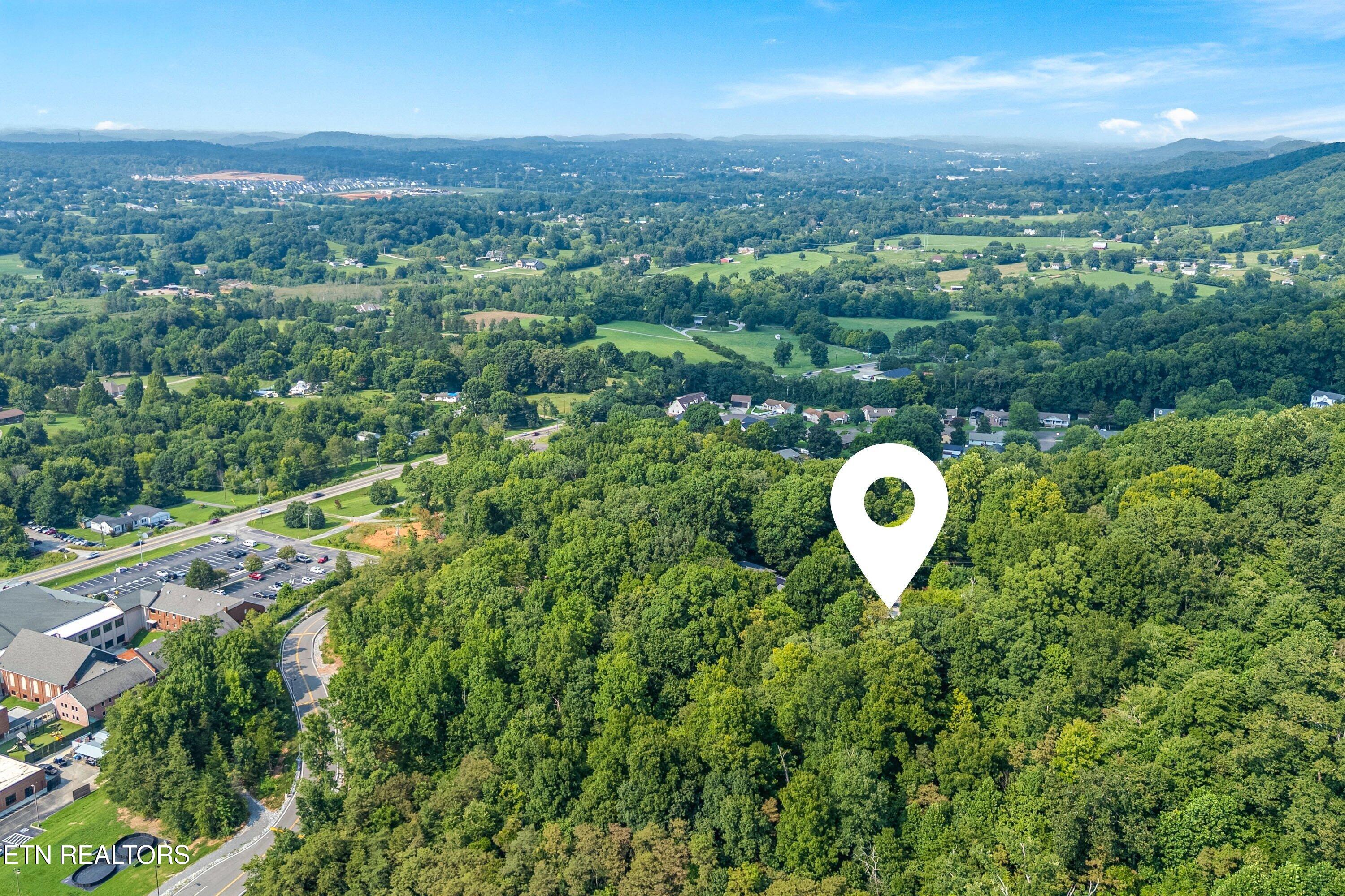 3606/3610 Tracy Way Knoxville TN 37931