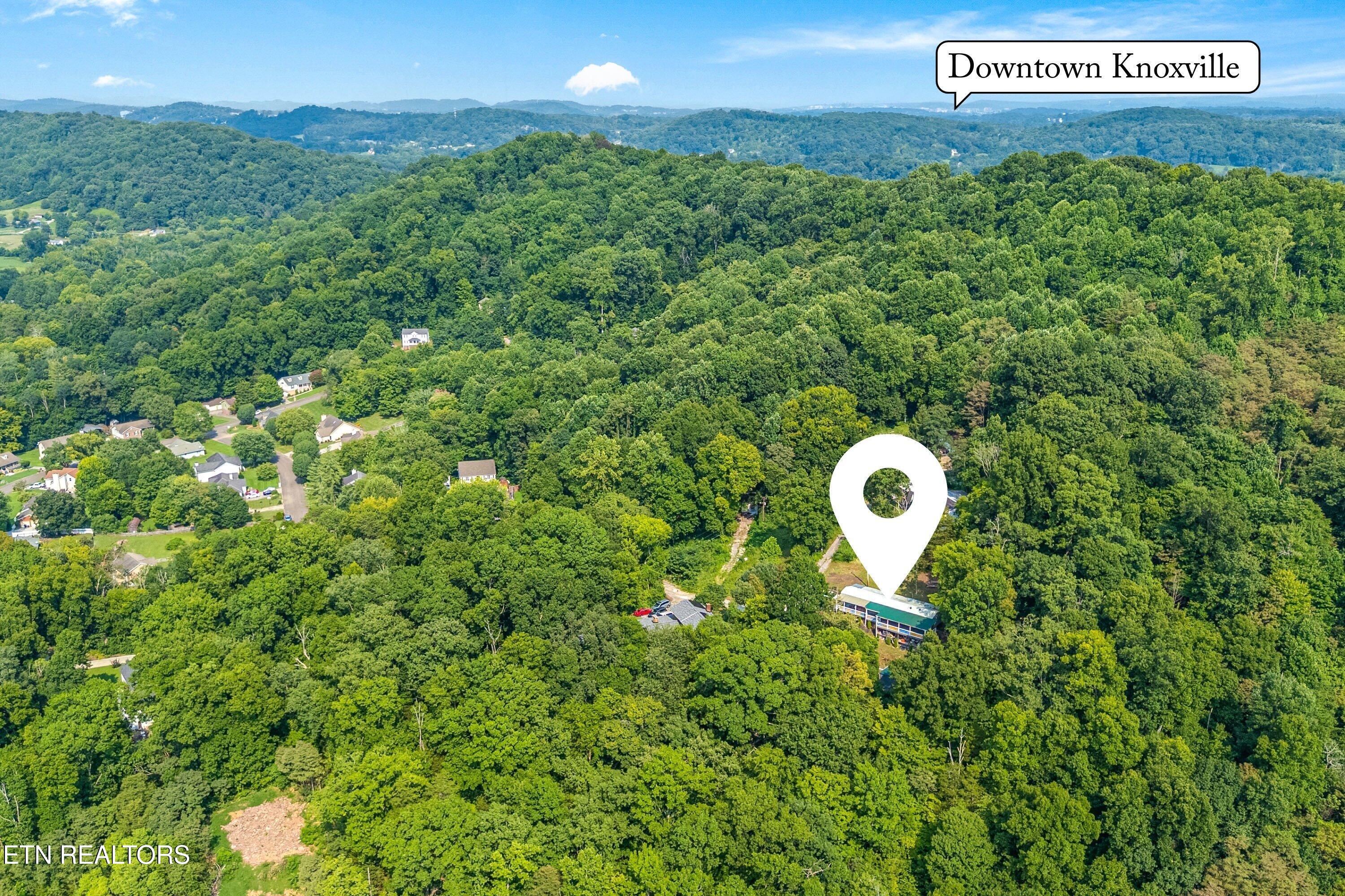 3606/3610 Tracy Way Knoxville TN 37931