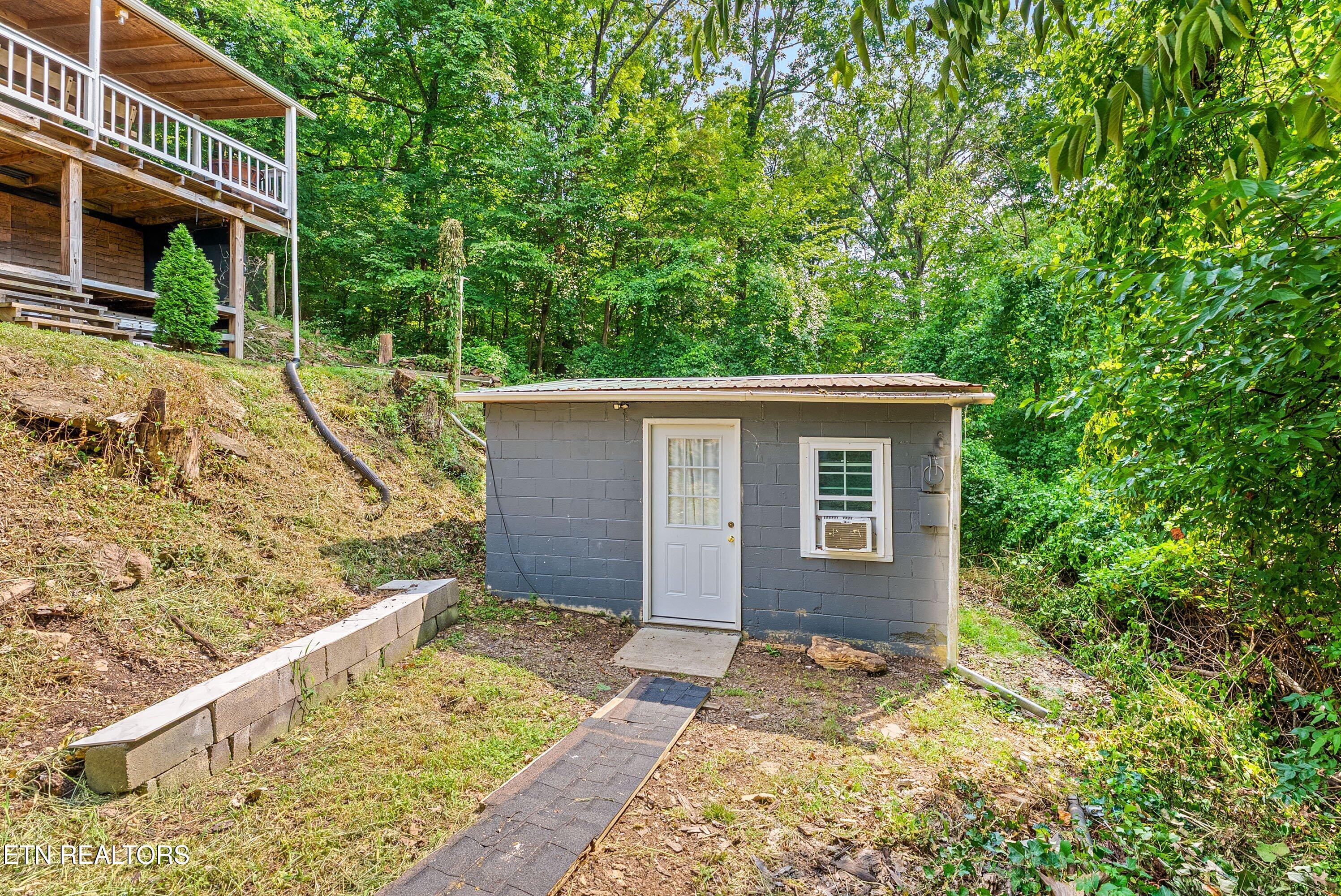 3606/3610 Tracy Way Knoxville TN 37931