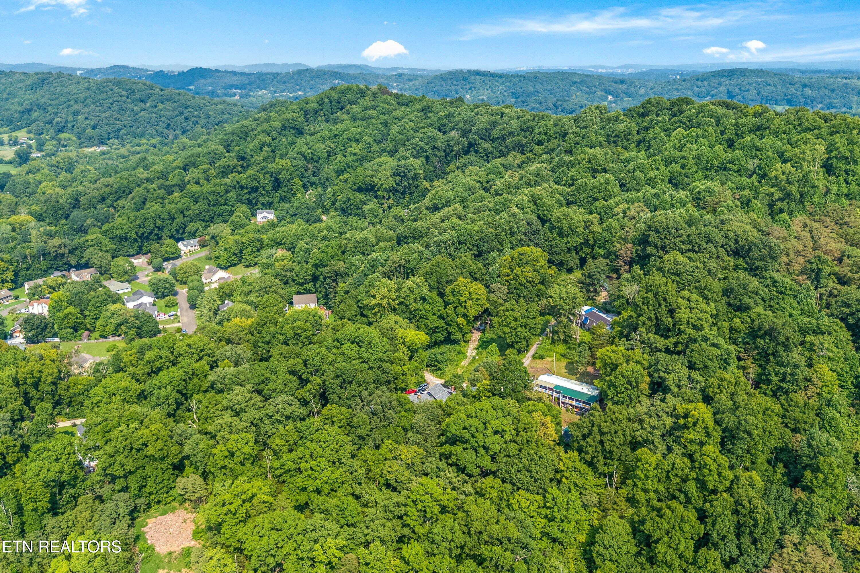 3606/3610 Tracy Way Knoxville TN 37931