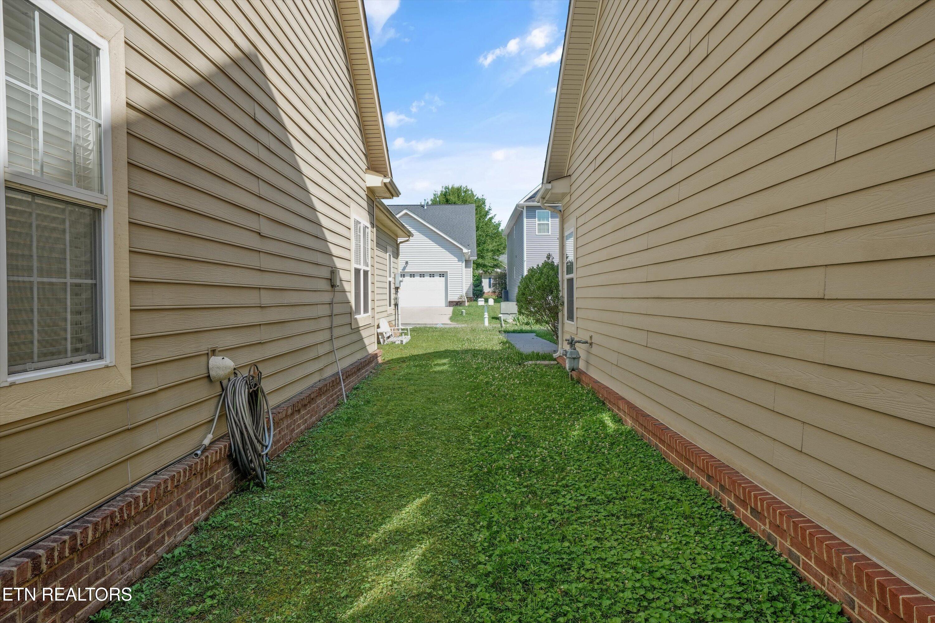 100 Forestberry Street Oak Ridge TN 37830