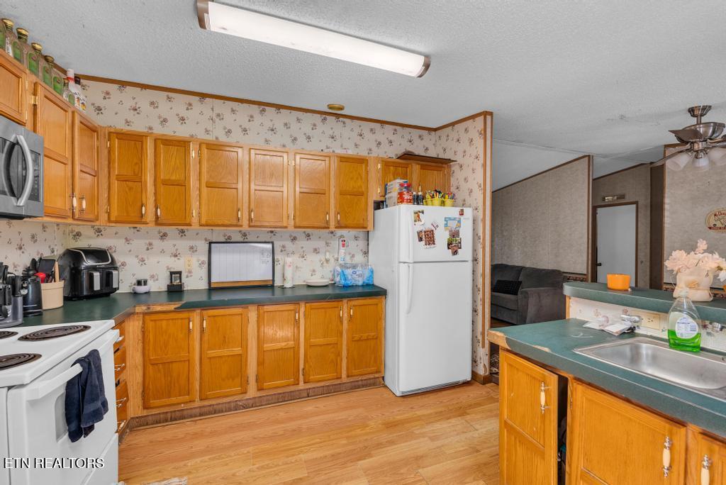391 Manor Road Kingston TN 37763