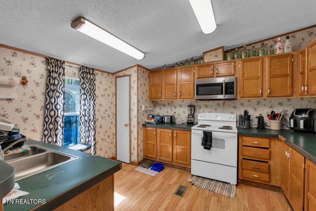 391 Manor Road Kingston TN 37763
