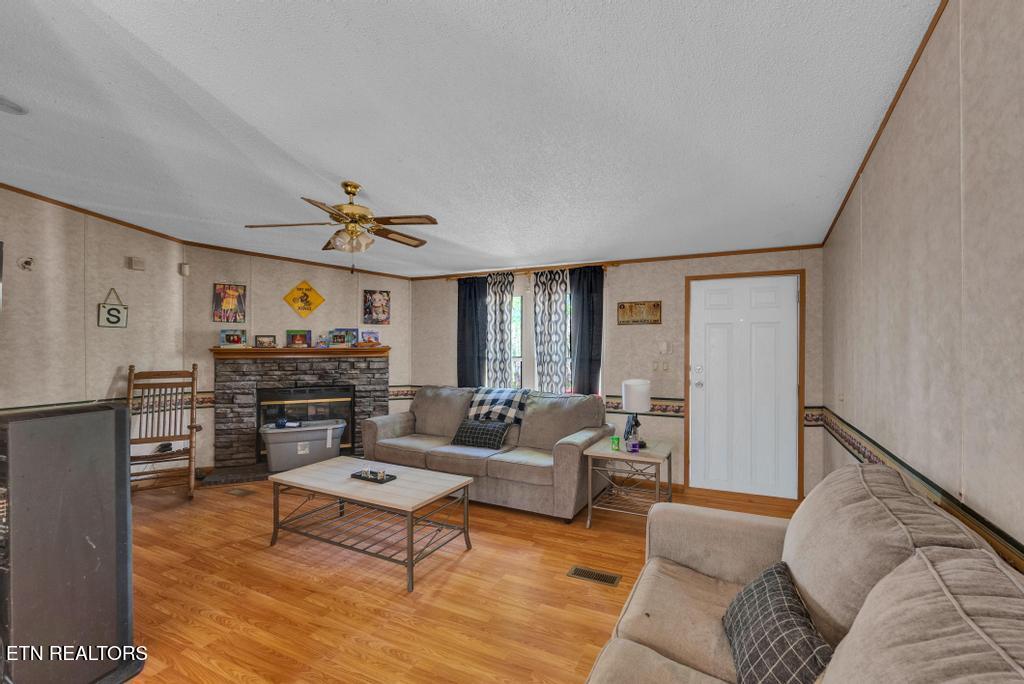 391 Manor Road Kingston TN 37763