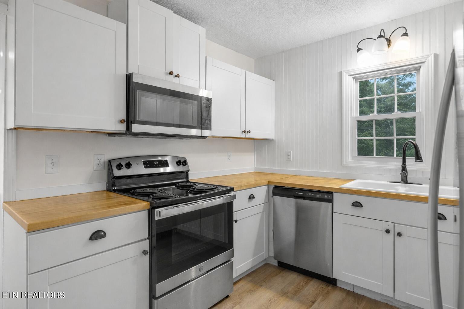 4854 Co Op Road Rockford TN 37853
